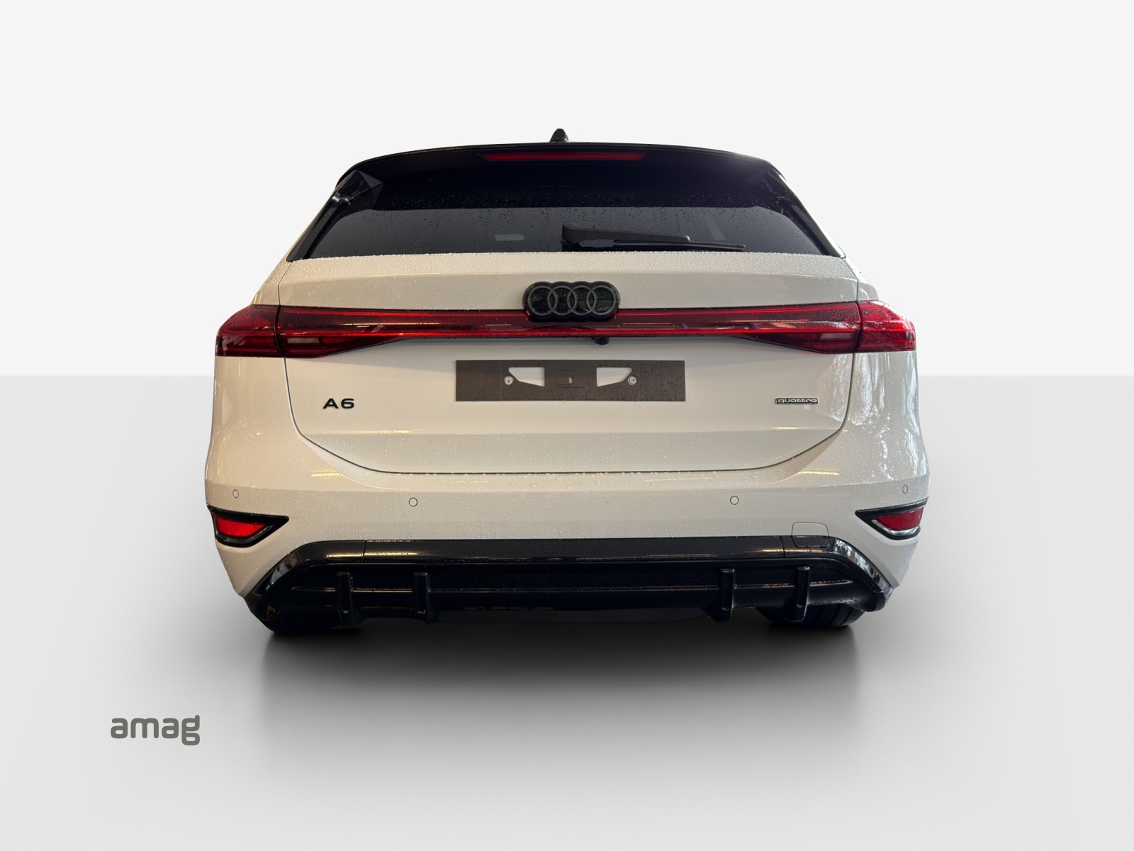 AUDI A6 Avant e-tron quattro-showroom-element-3