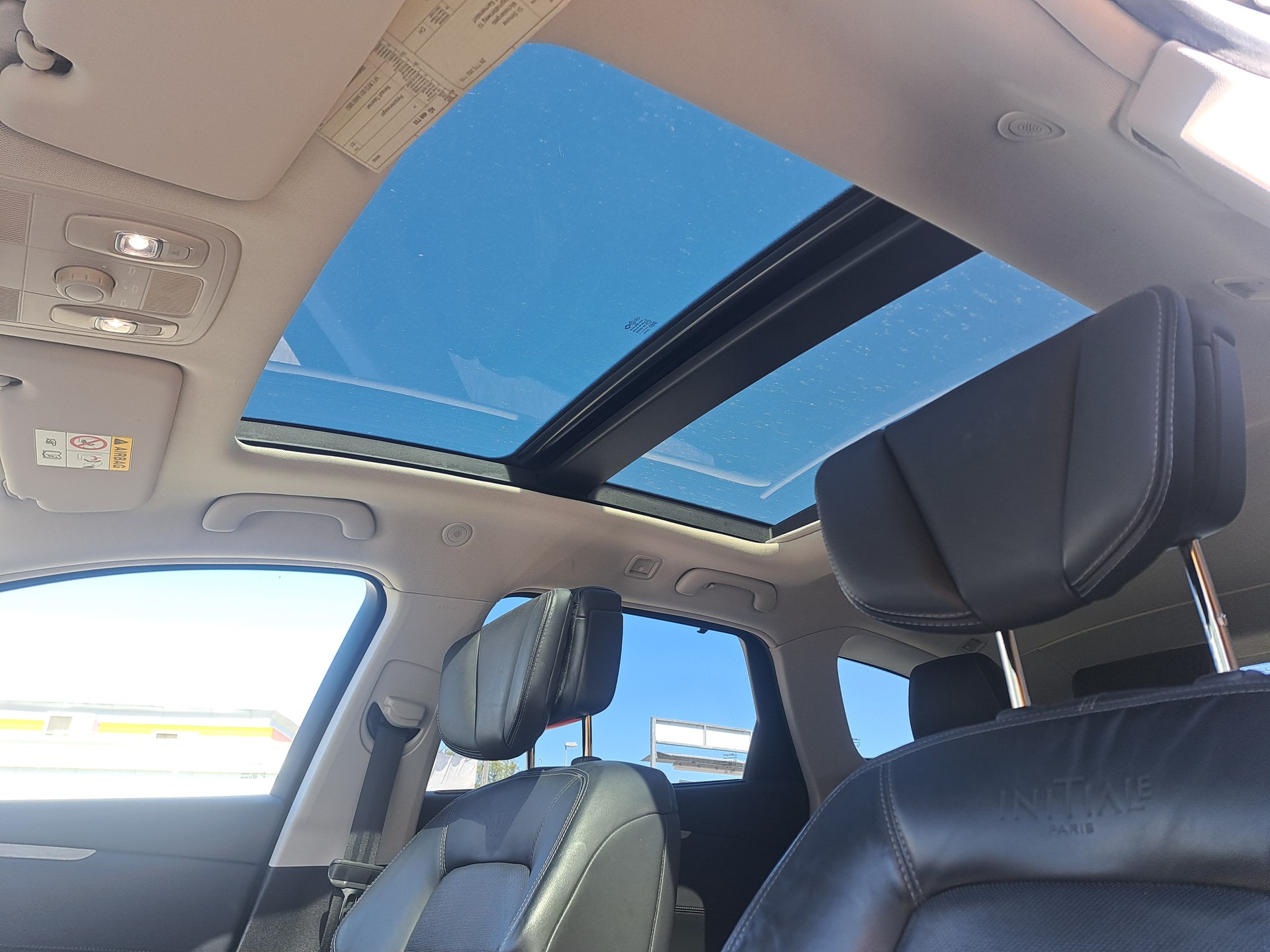 RENAULT Talisman Grandtour 2.0 dCi Initiale Paris EDC-image-5