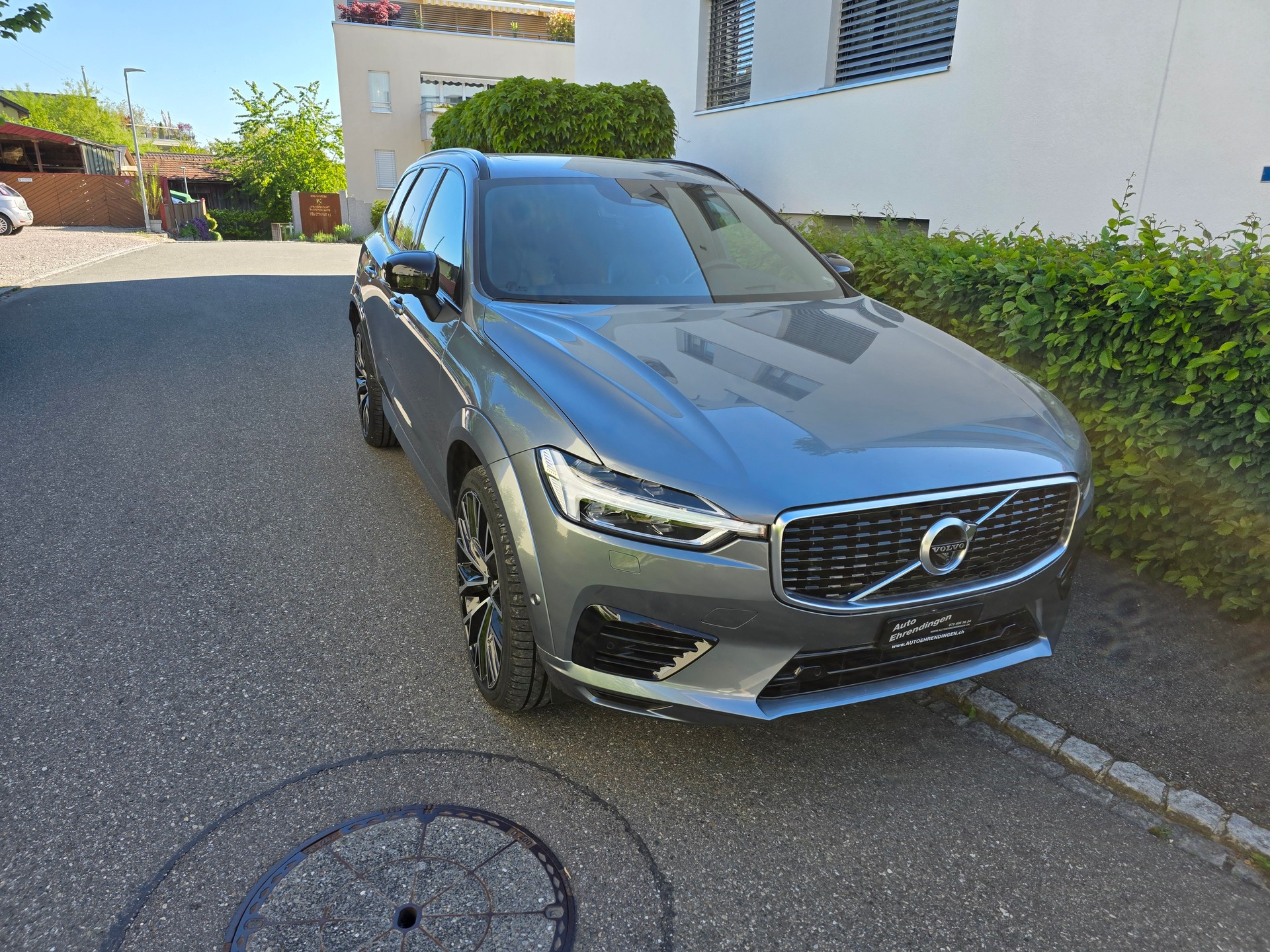 VOLVO XC60 T8 eAWD R-Design Geartronic-showroom-element-2