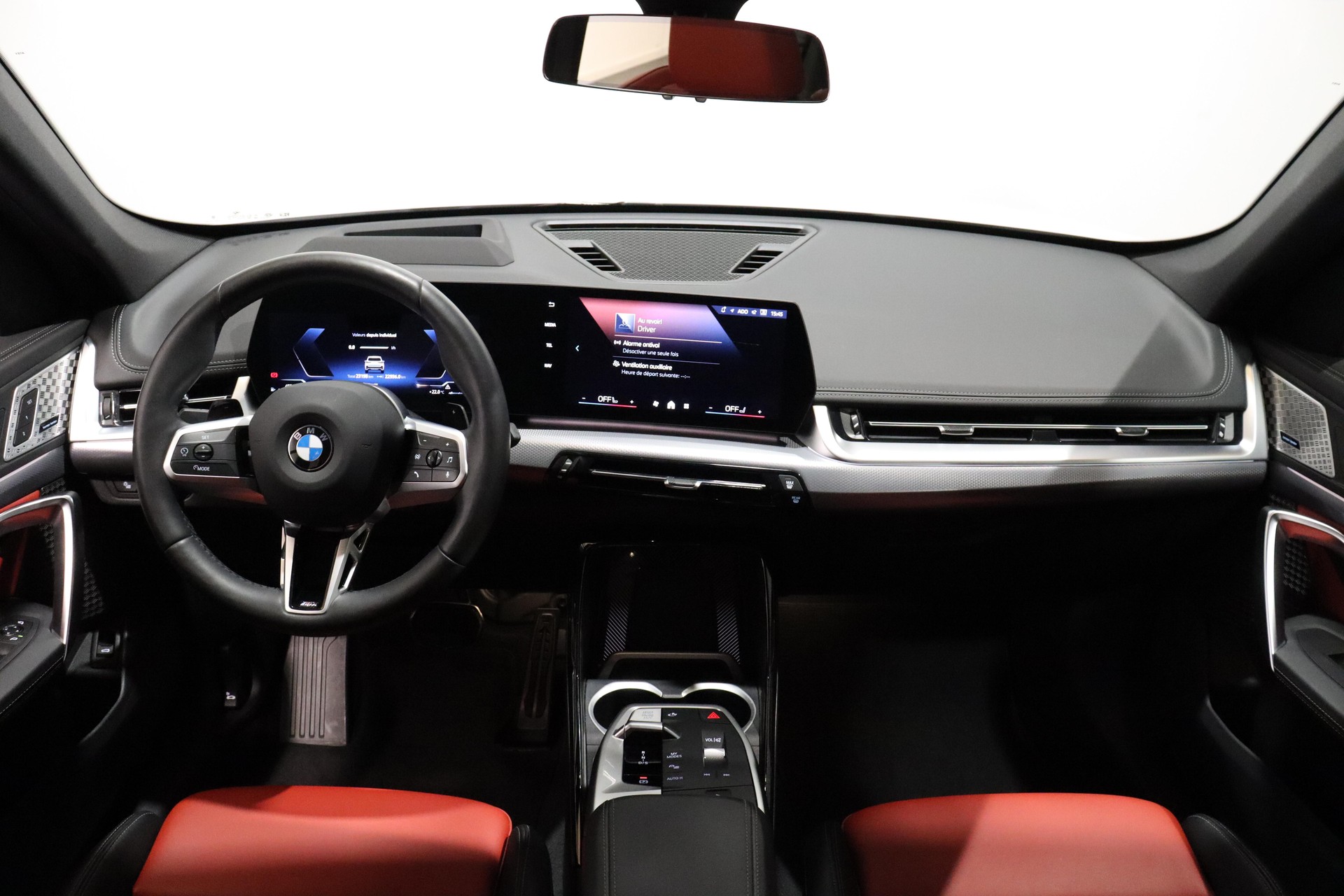 BMW X1 20d xDrive paddles-image-15