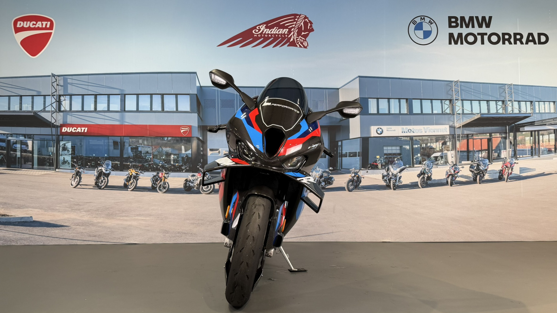 BMW M 1000 RR Competition-image-1