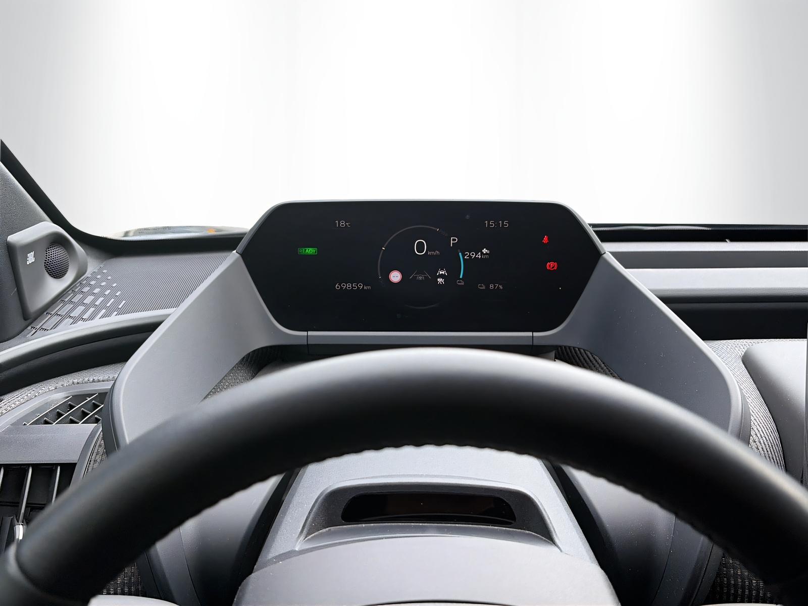 TOYOTA bZ4X Premium AWD-image-9