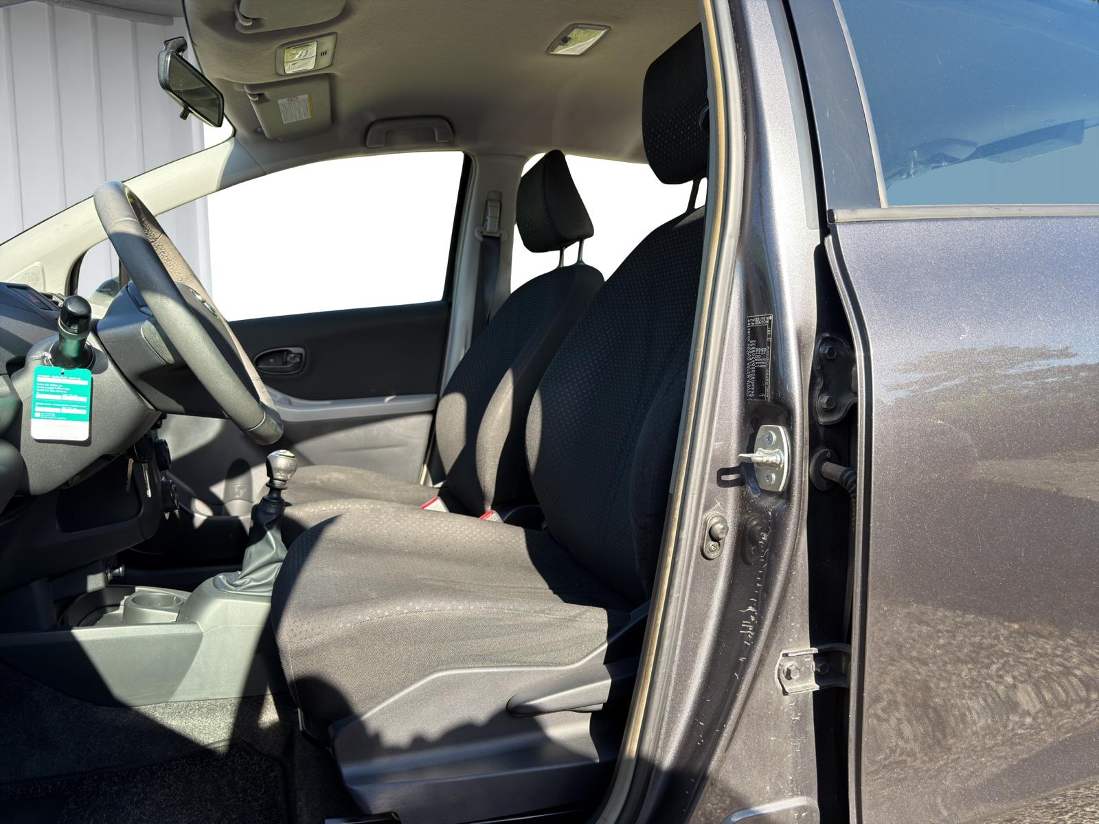 TOYOTA Yaris 1.33 Linea Luna-image-7