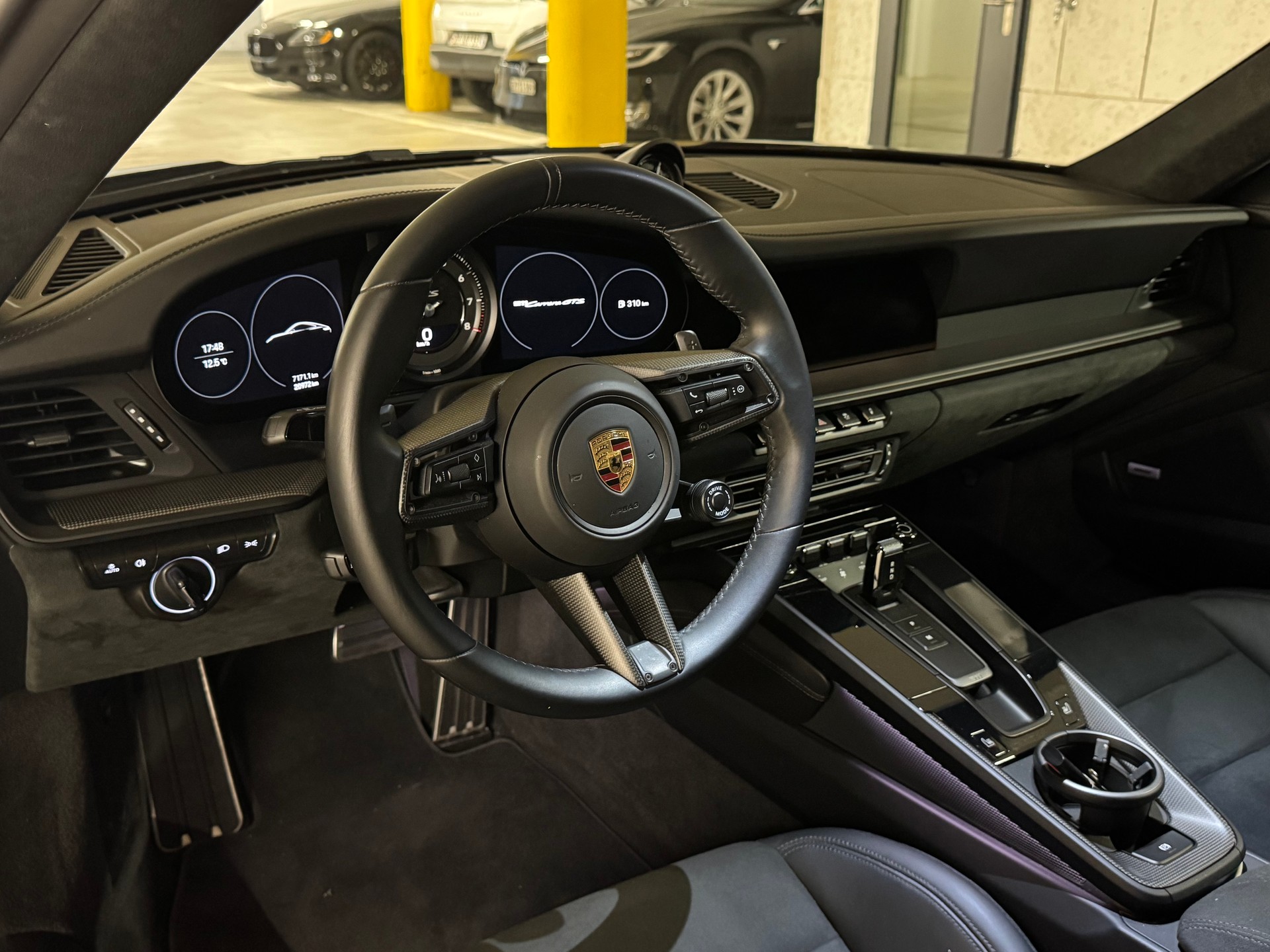 PORSCHE 911 Carrera GTS PDK-image-9