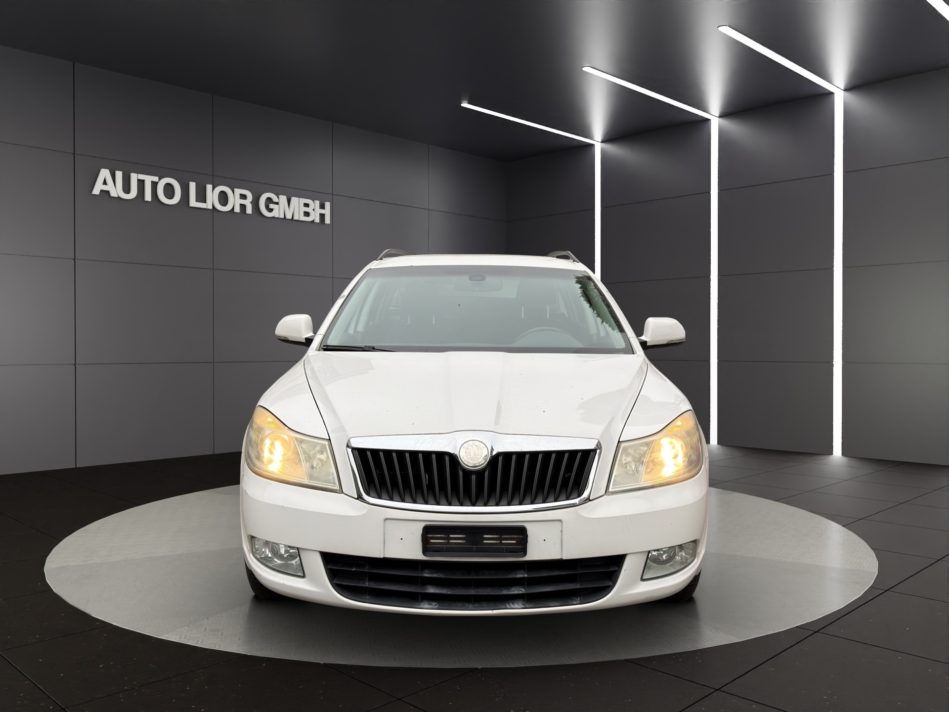 SKODA Octavia Combi 1.9 TDI Swiss Adventure 4x4-image-5