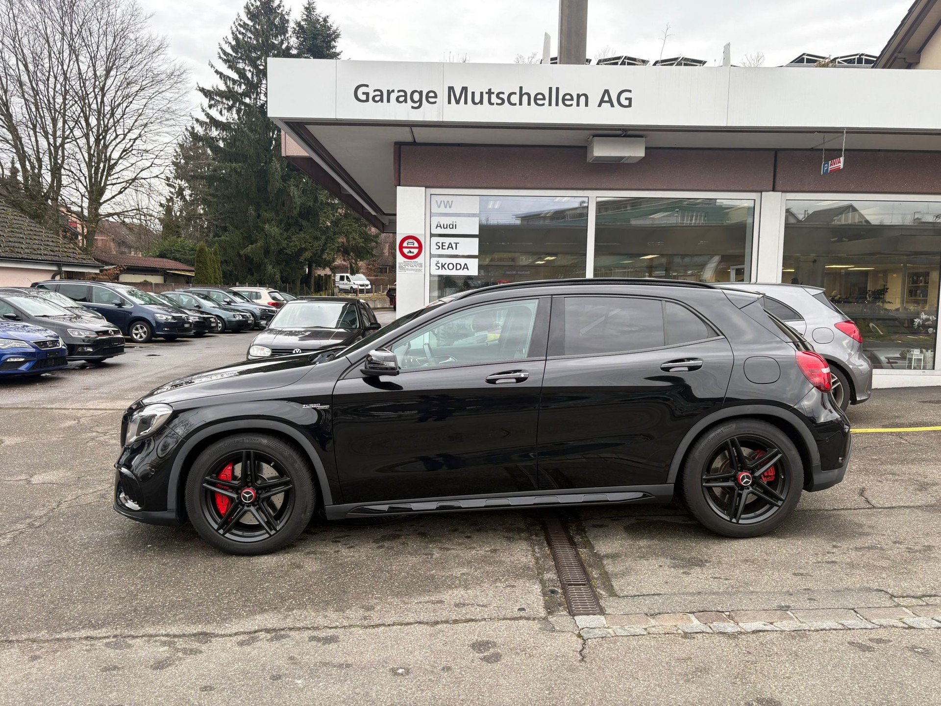MERCEDES-BENZ GLA 45 AMG Yellow Night Edition 4Matic 7G-DCT