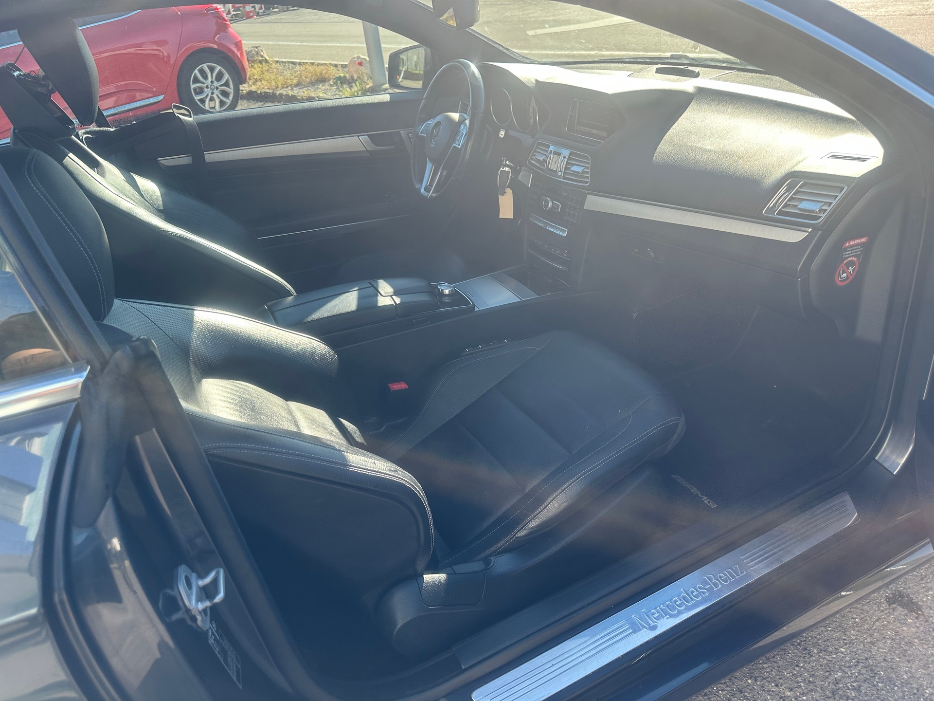 MERCEDES-BENZ E 350 4Matic 7G-Tronic-image-9