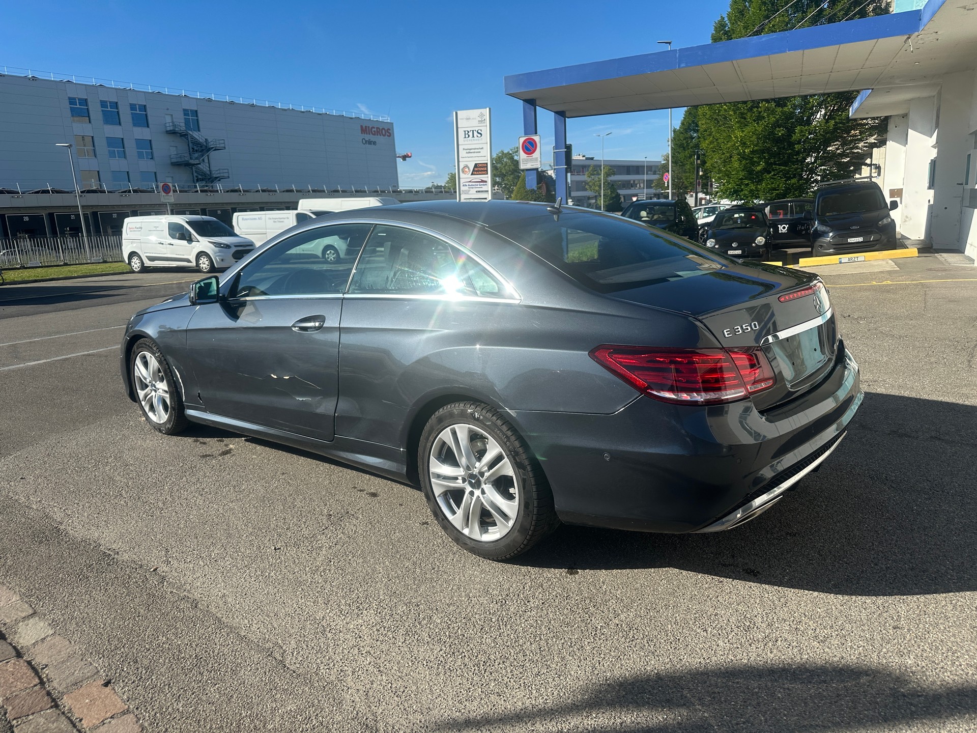 MERCEDES-BENZ E 350 4Matic 7G-Tronic-image-5
