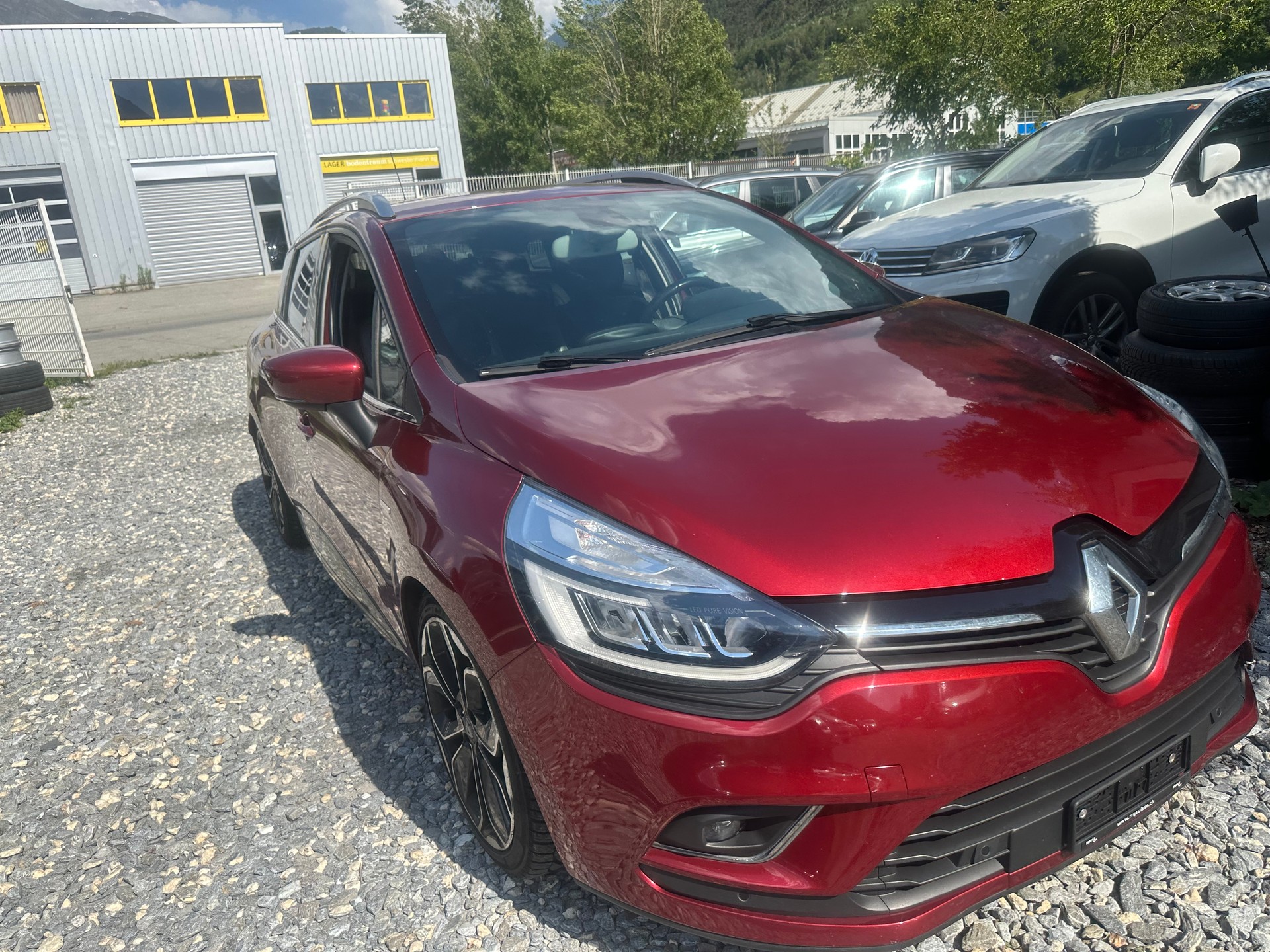 RENAULT Clio Grandtour 1.5 dCi Swiss Edition-image-8