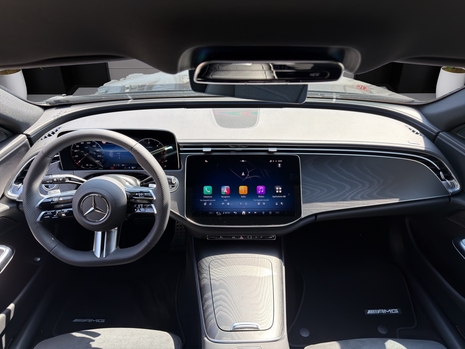 MERCEDES-BENZ E 220 d T 4Matic 9G-Tronic-image-12