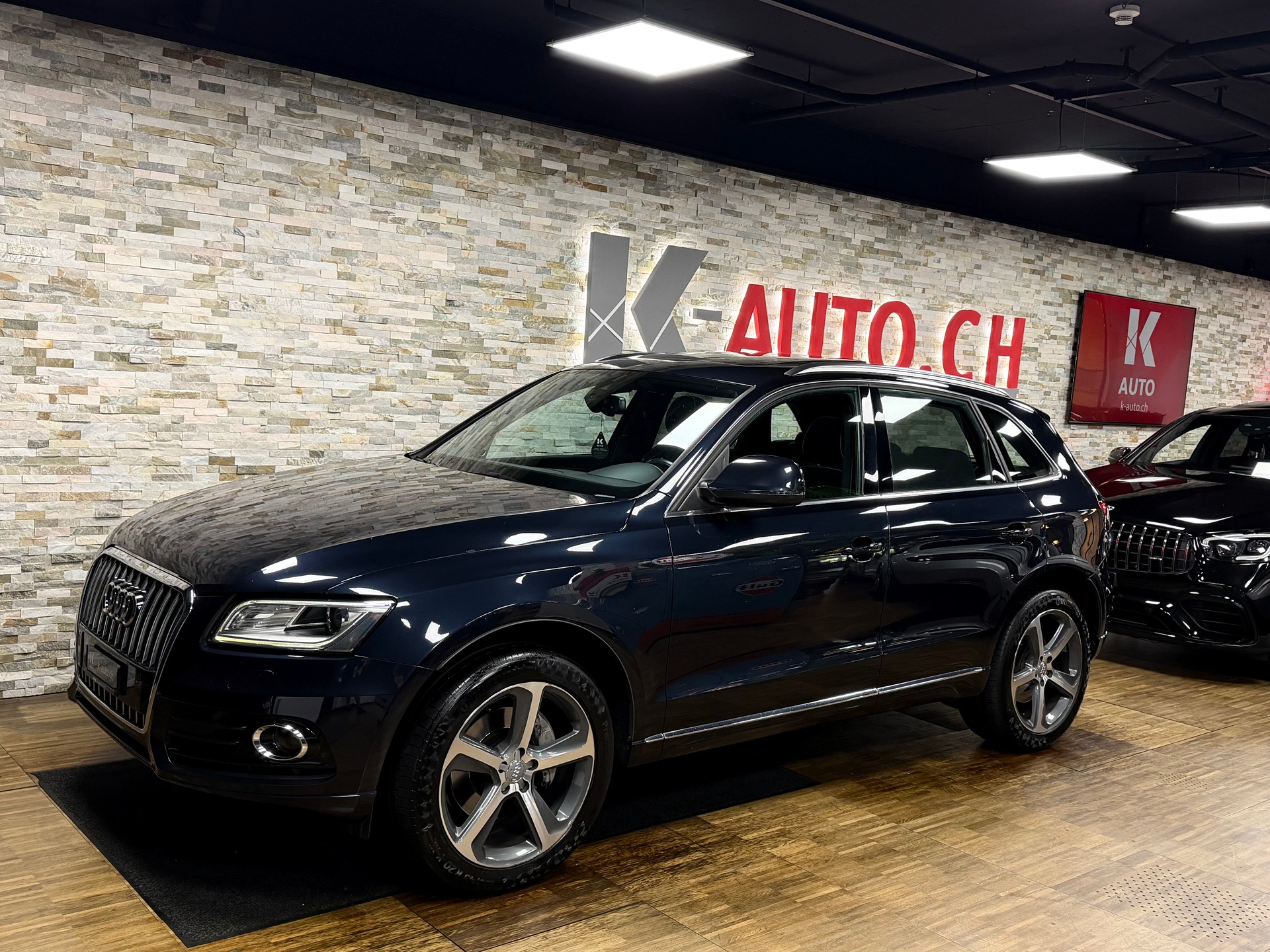 AUDI Q5 3.0 TDI clean quattro S-tronic-showroom-element-1