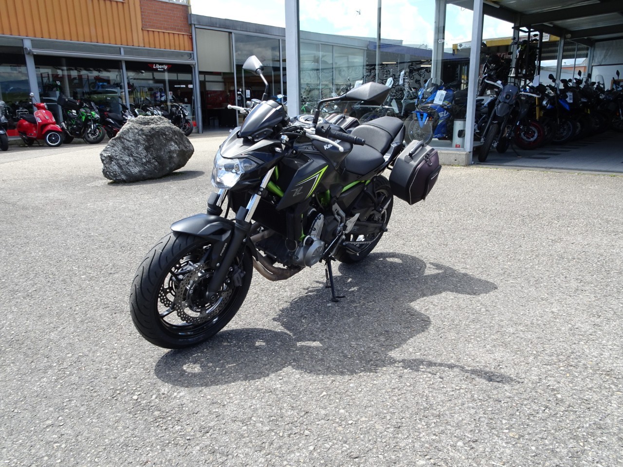 KAWASAKI Z 650 ABS-image-3