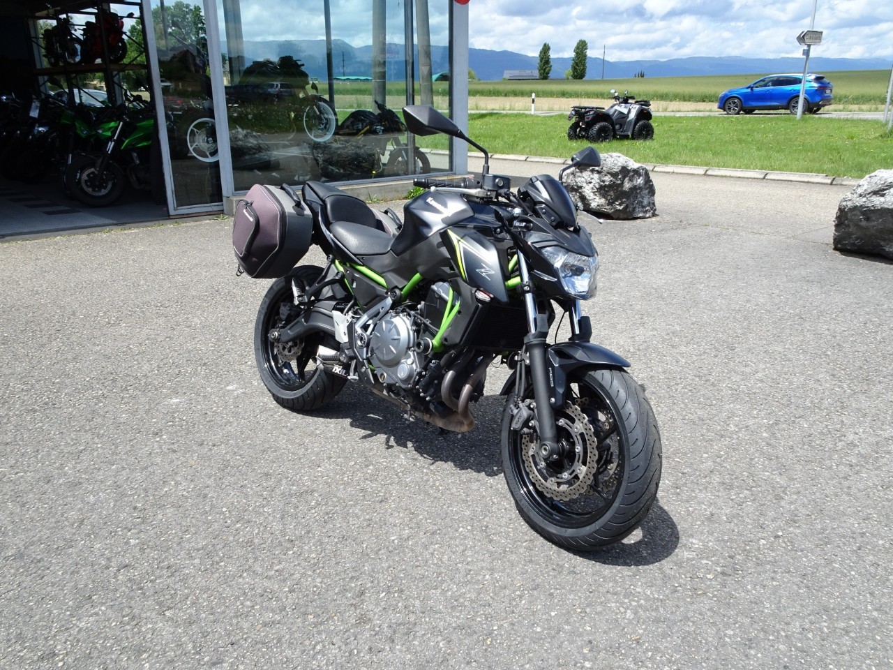 KAWASAKI Z 650 ABS-image-1