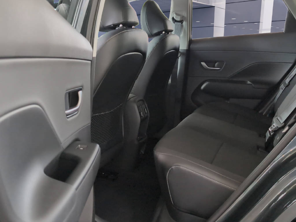 HYUNDAI KONA Electric Amplia 65 KWH Heat Pump-image-10