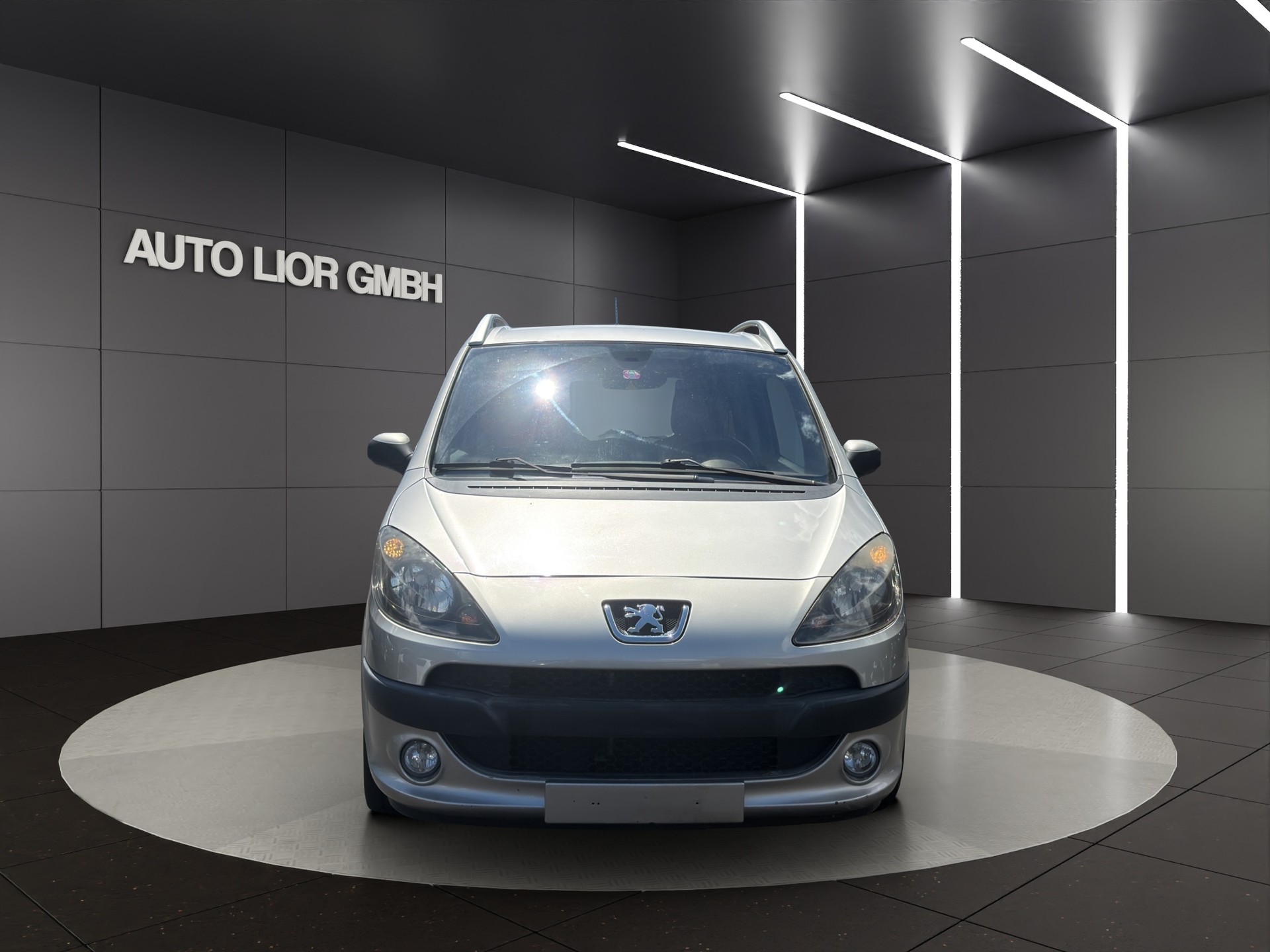 PEUGEOT 1007 1.4 HDI Sporty-image-1