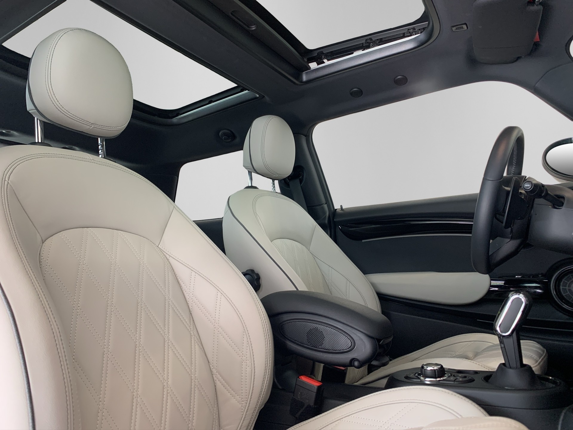 MINI John Cooper Works-image-16