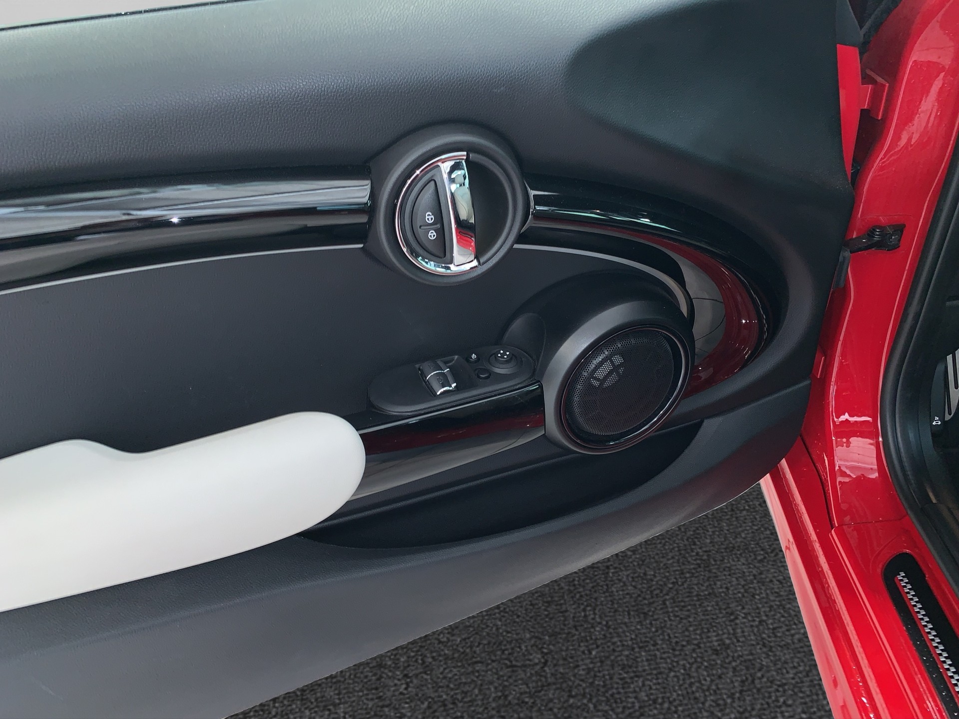 MINI John Cooper Works-image-7