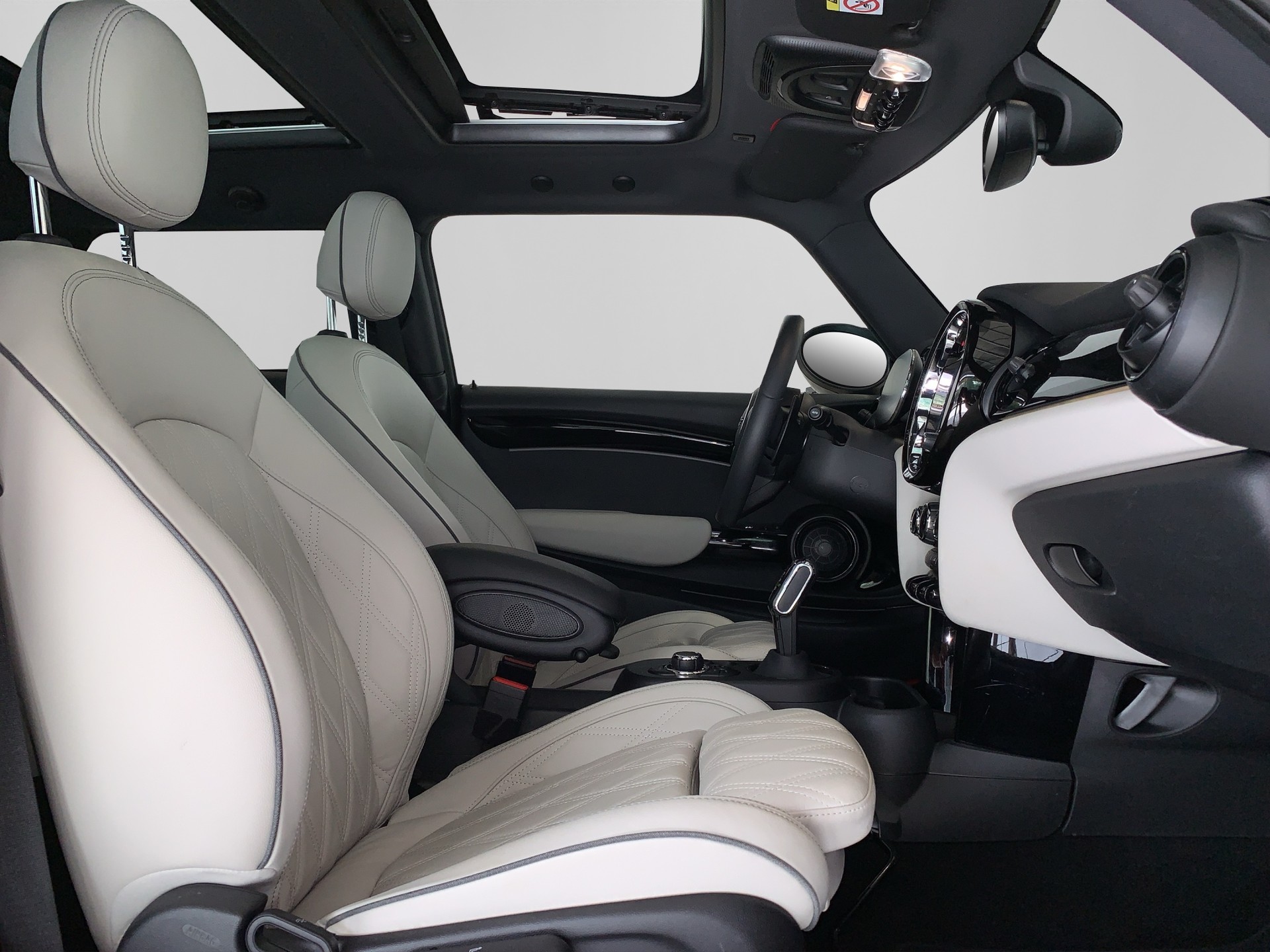 MINI John Cooper Works-image-15