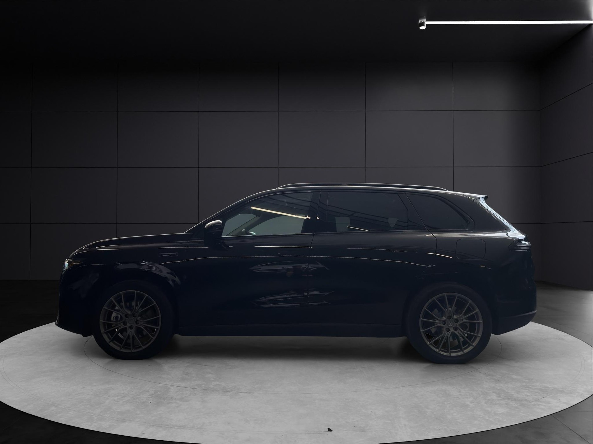 LEAPMOTOR C10 EV AWD-showroom-element-1