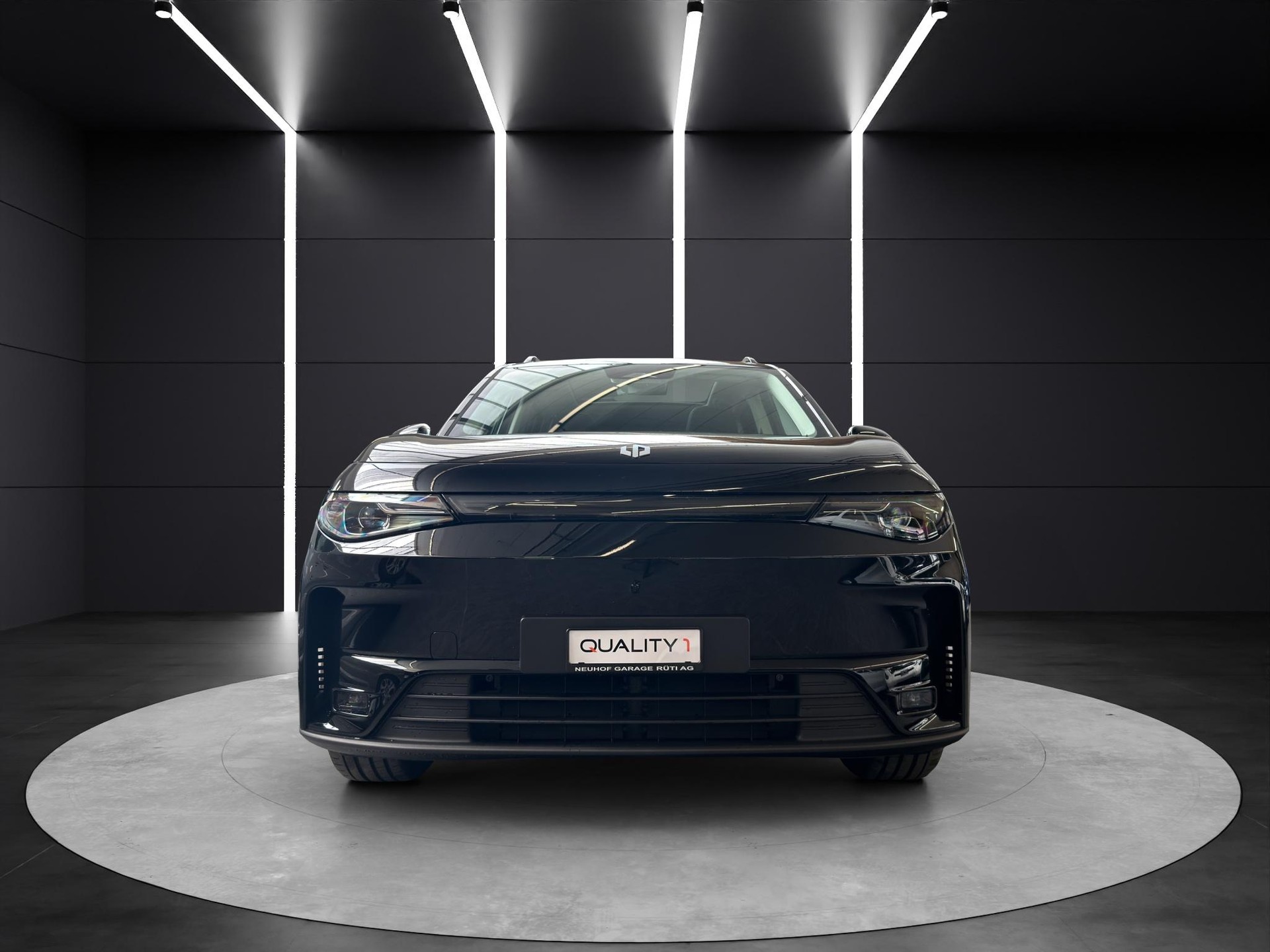 LEAPMOTOR C10 EV AWD-image-6