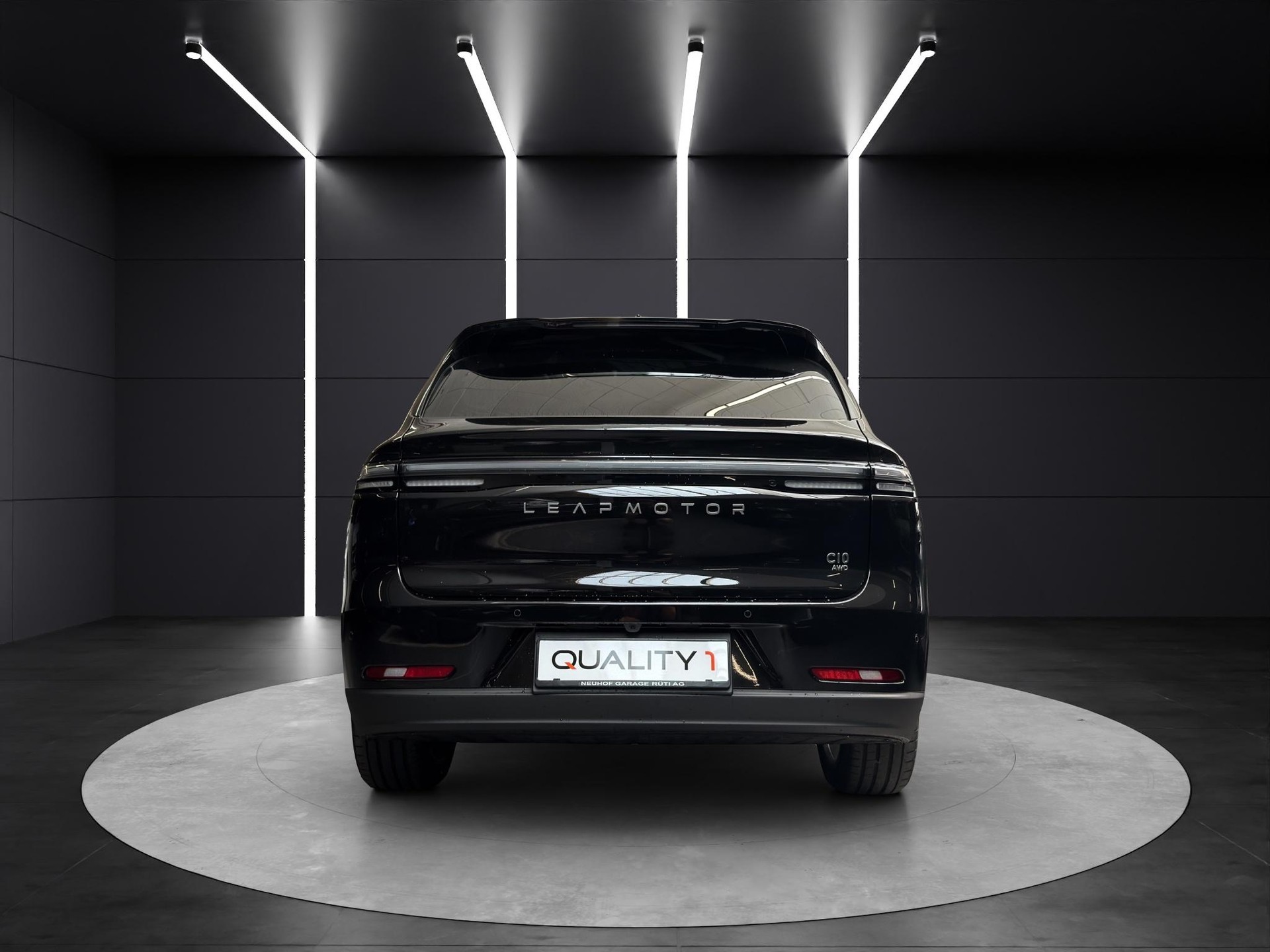 LEAPMOTOR C10 EV AWD-image-3