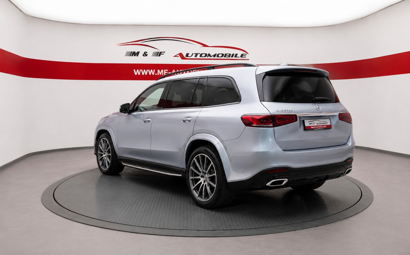 MERCEDES-BENZ GLS 580 AMG Line 4matic-showroom-element-3