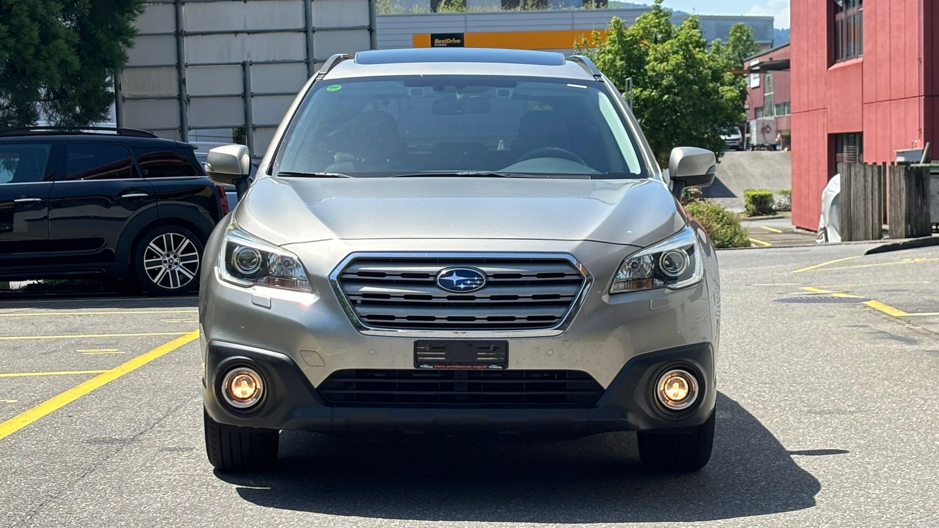 SUBARU Outback 2.5i Luxury-showroom-element-2