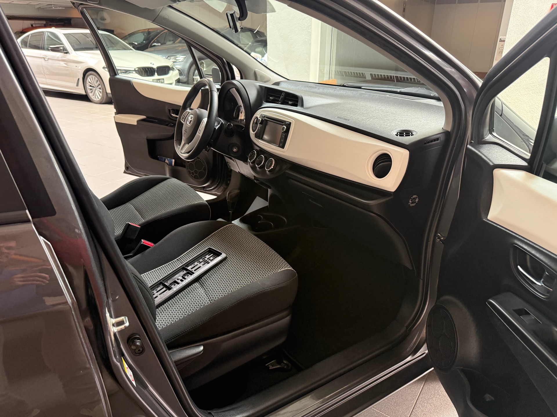 TOYOTA Yaris 1.33 Style Multidrive-image-14