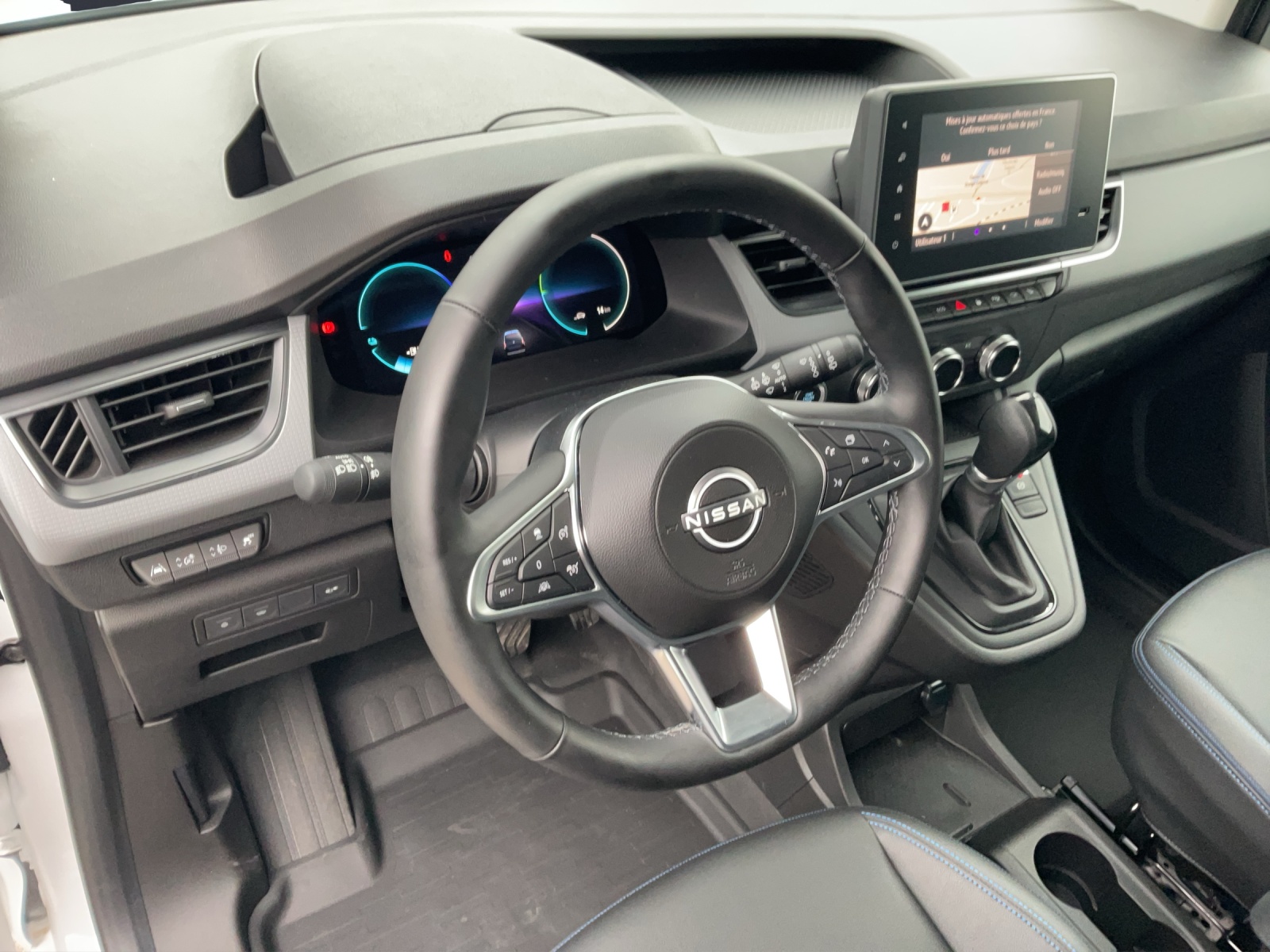 NISSAN Townstar EV45 kWh 22kW L1 Tekna-image-9