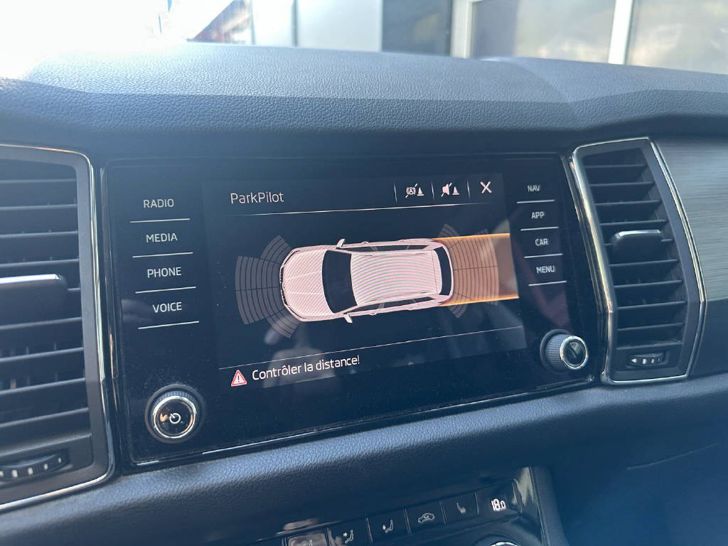 SKODA Kodiaq 2.0 TSI Ambition DSG-image-10