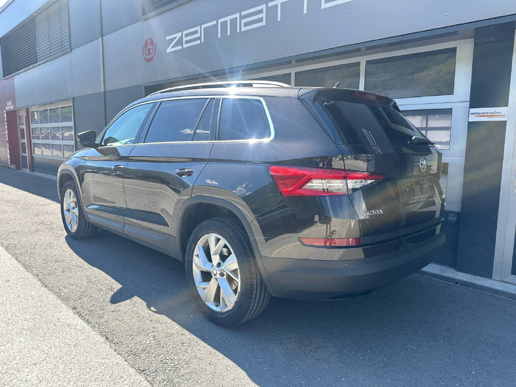 SKODA Kodiaq 2.0 TSI Ambition DSG-image-4