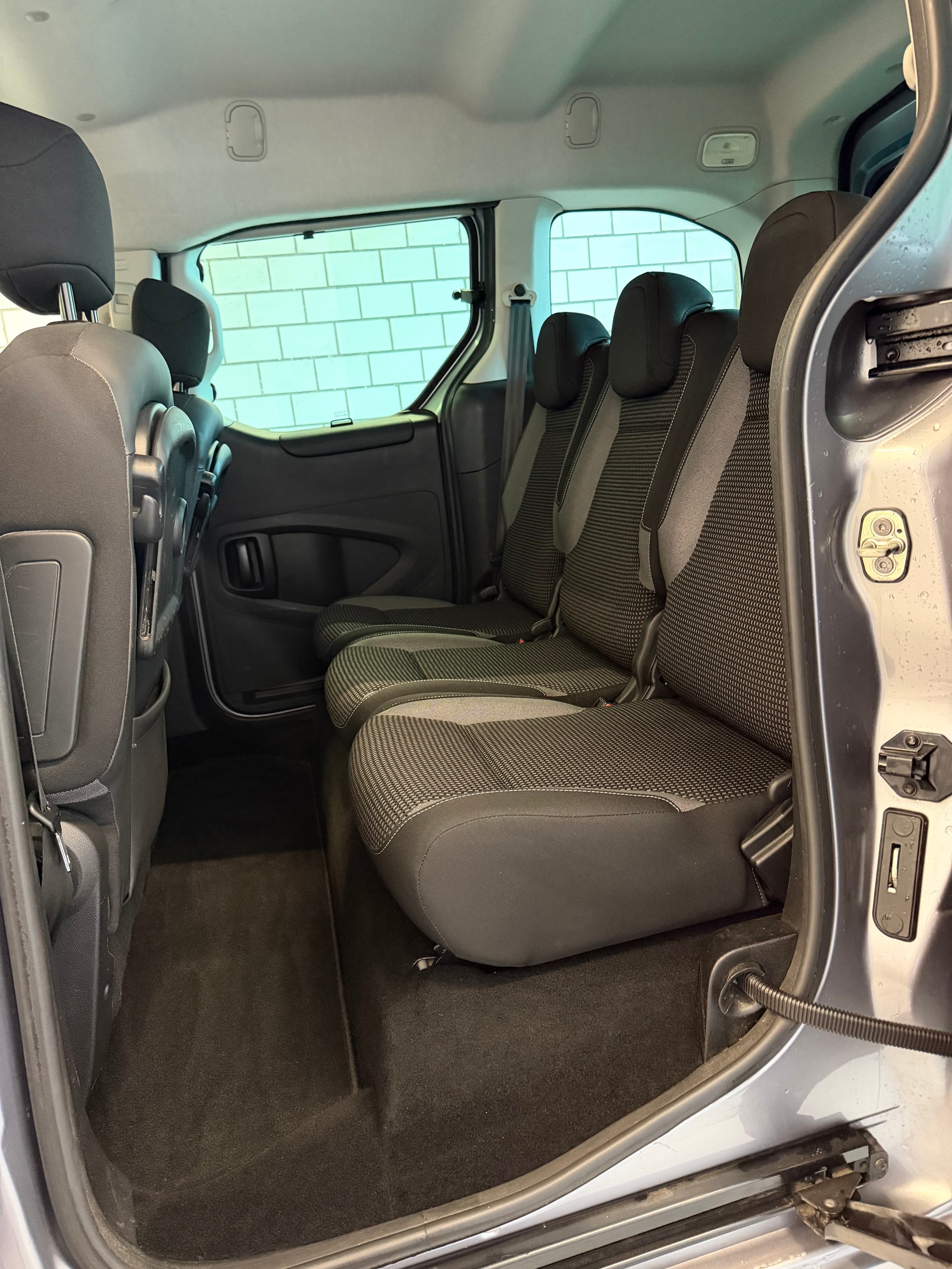 PEUGEOT Partner 1.6 BlueHDi Allure ETG6-image-7
