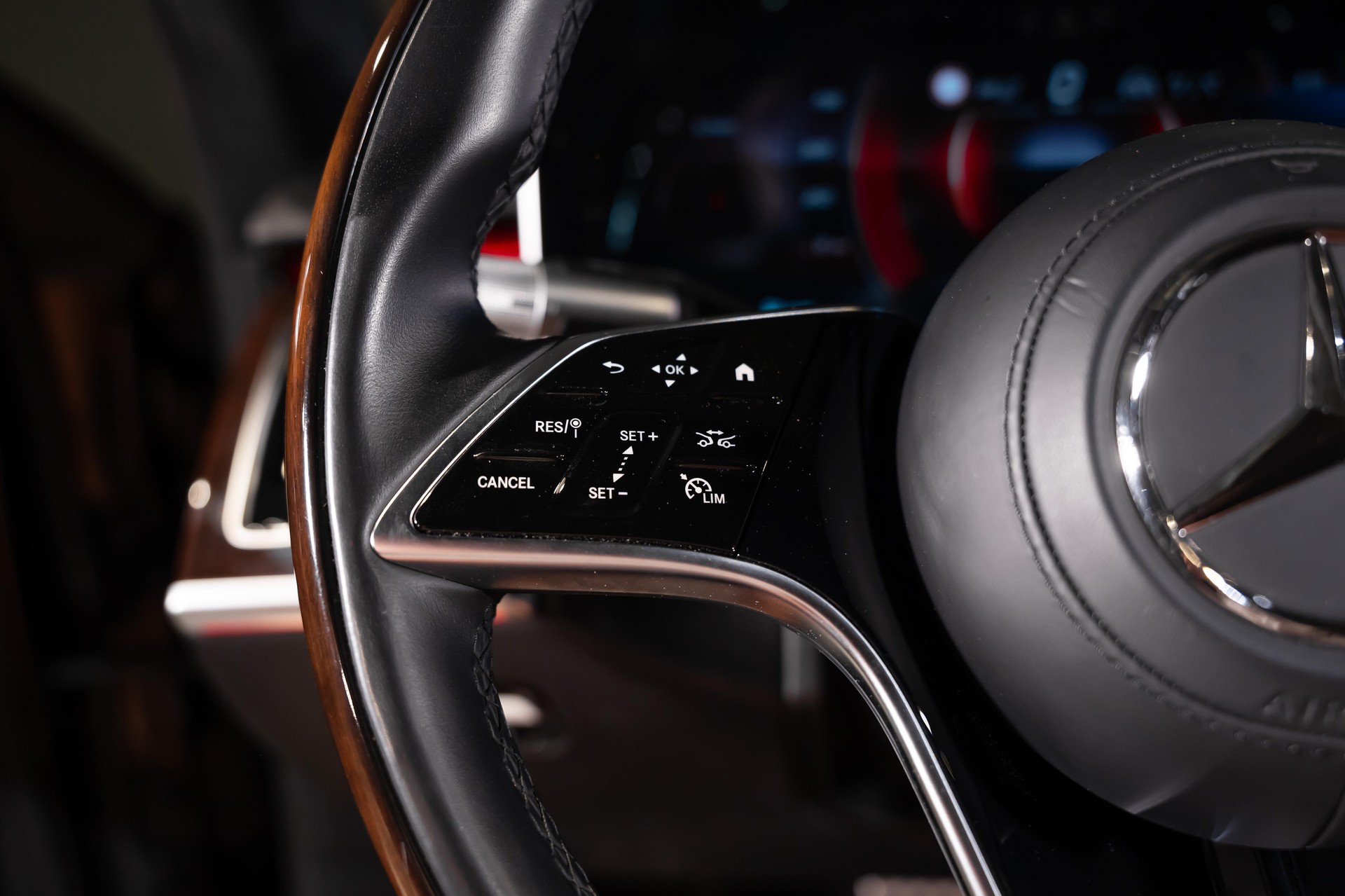 MERCEDES-BENZ S 450 d 4matic-image-18