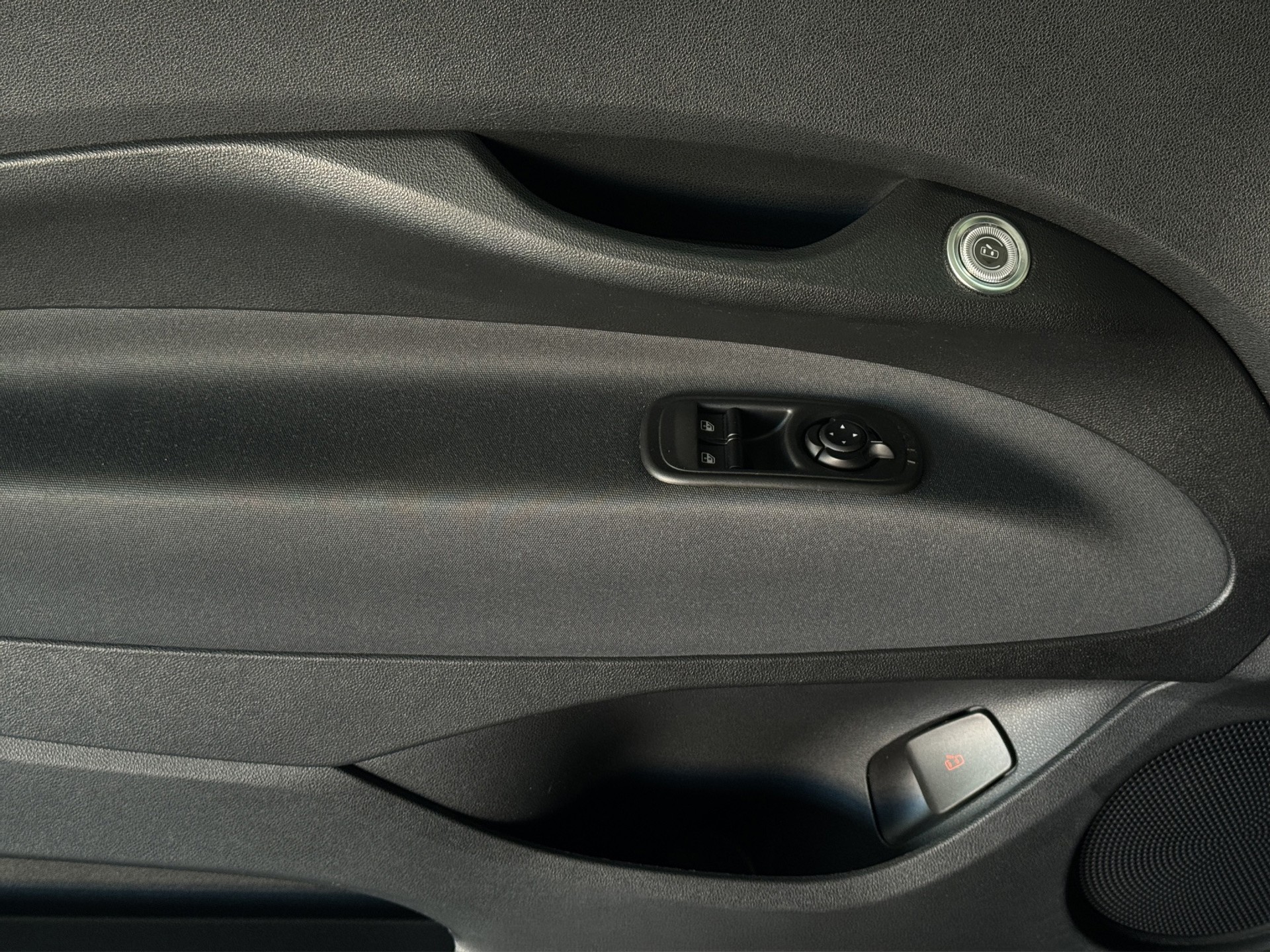 FIAT 500 electric 70 kW Icon-image-8