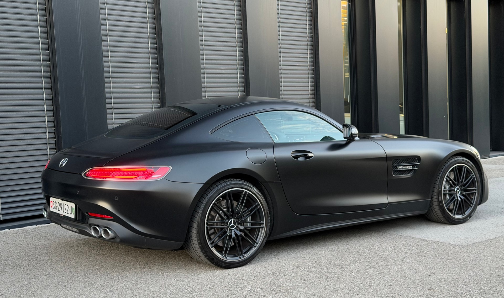 MERCEDES-BENZ AMG GT Speedshift ♦️1.Hand* CH Fahrzeug*Facelift Modell♦️-showroom-element-1