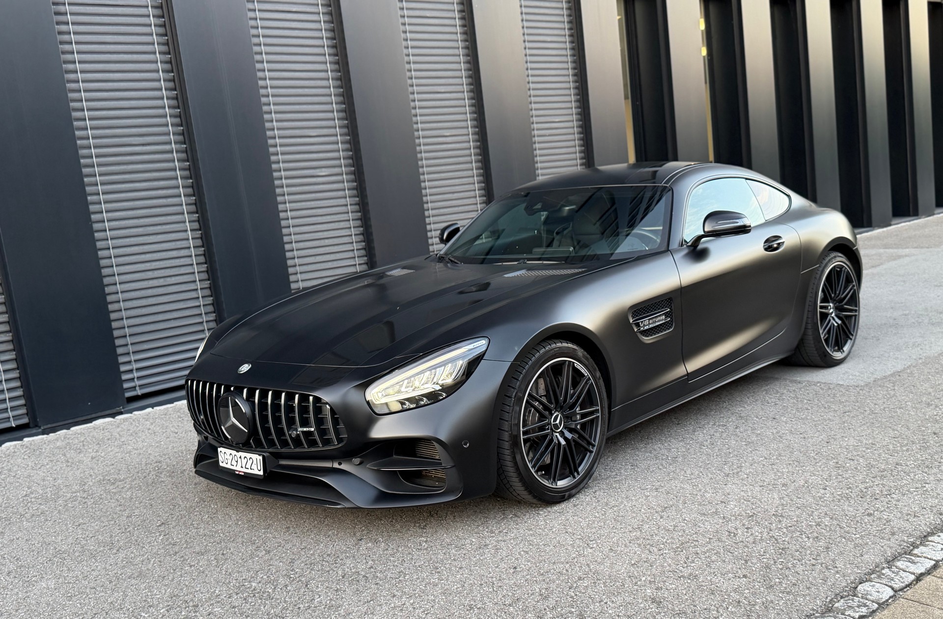 MERCEDES-BENZ AMG GT Speedshift ♦️1.Hand* CH Fahrzeug*Facelift Modell♦️