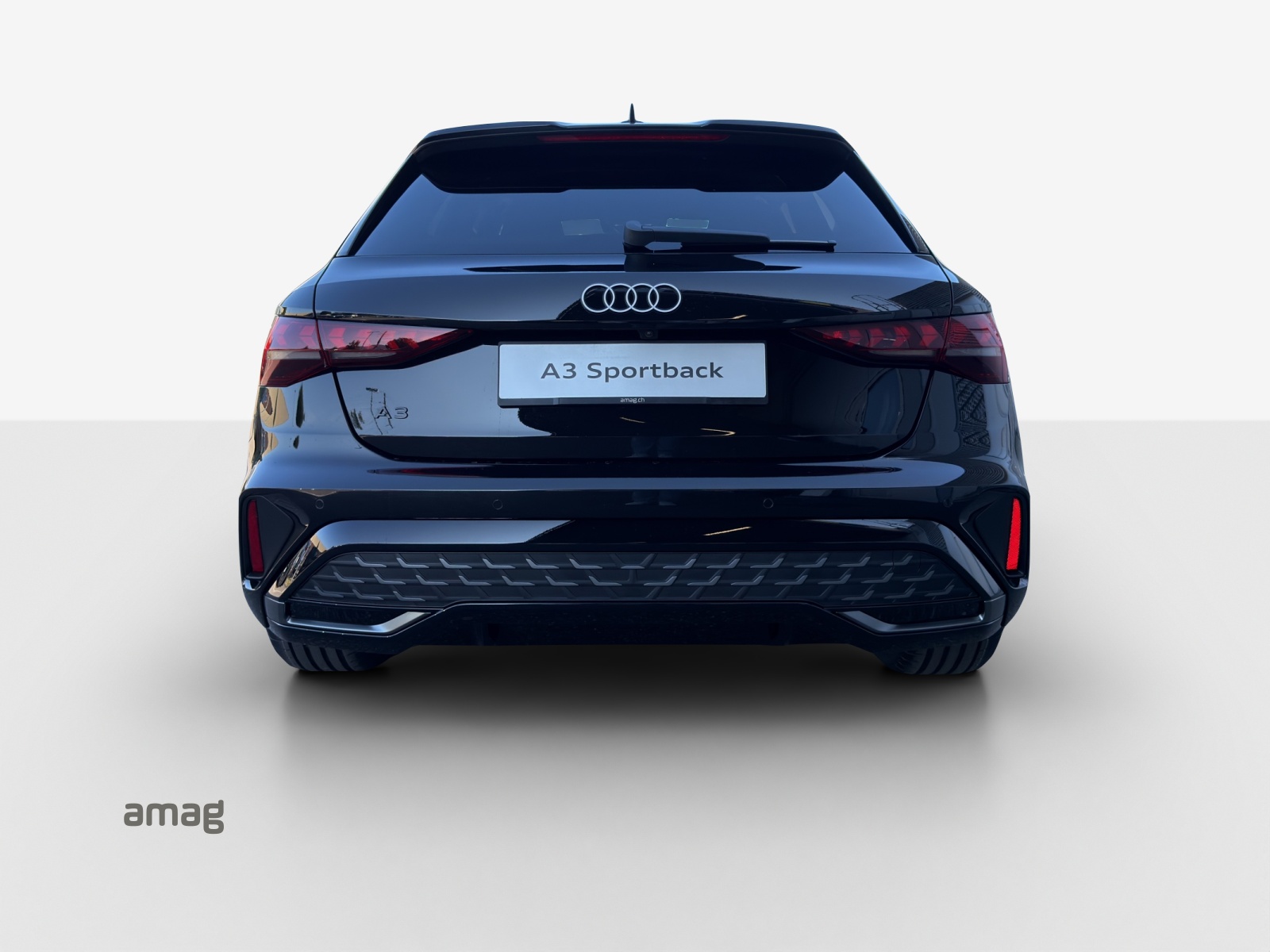 AUDI A3 Sportback TFSI 110 kW S line Attraction S tronic-showroom-element-3
