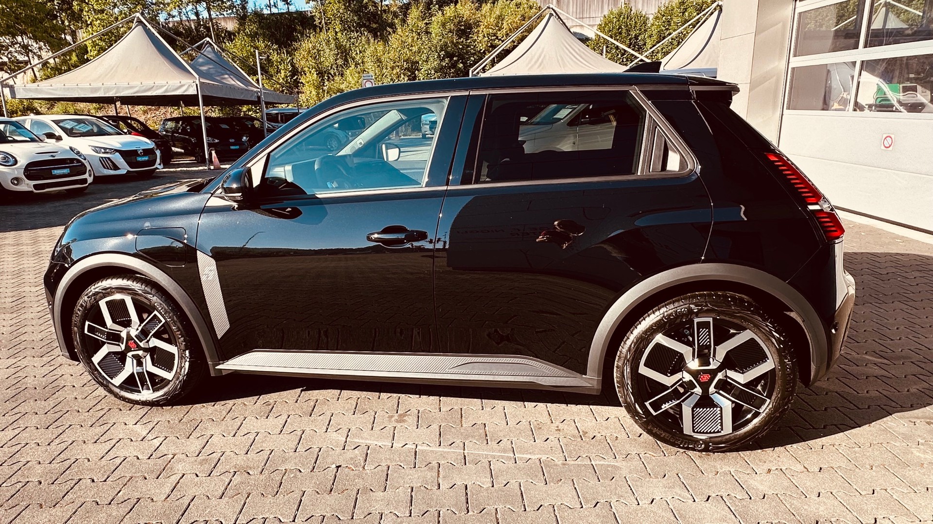 RENAULT R5 E-Tech Comfort Range 52 kWh Techno-image-15