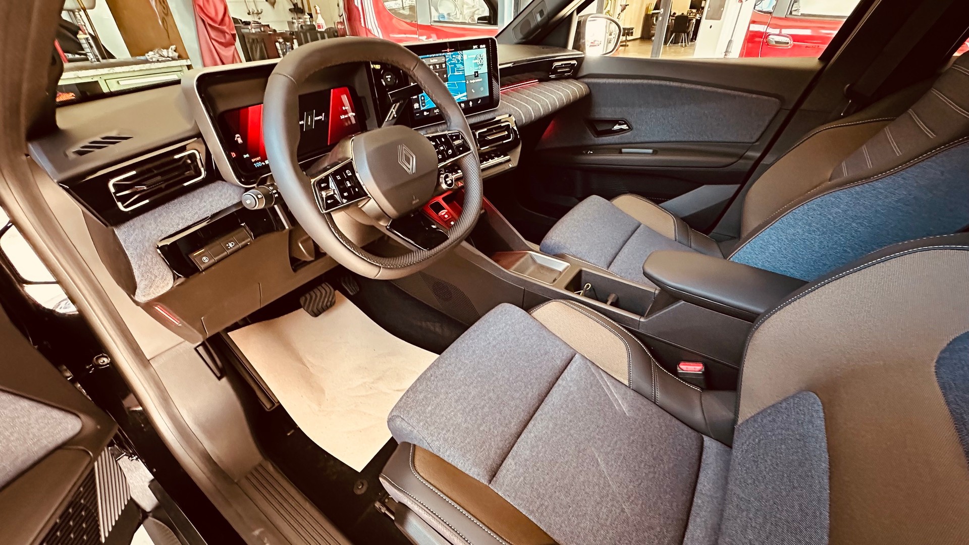 RENAULT R5 E-Tech Comfort Range 52 kWh Techno-image-22