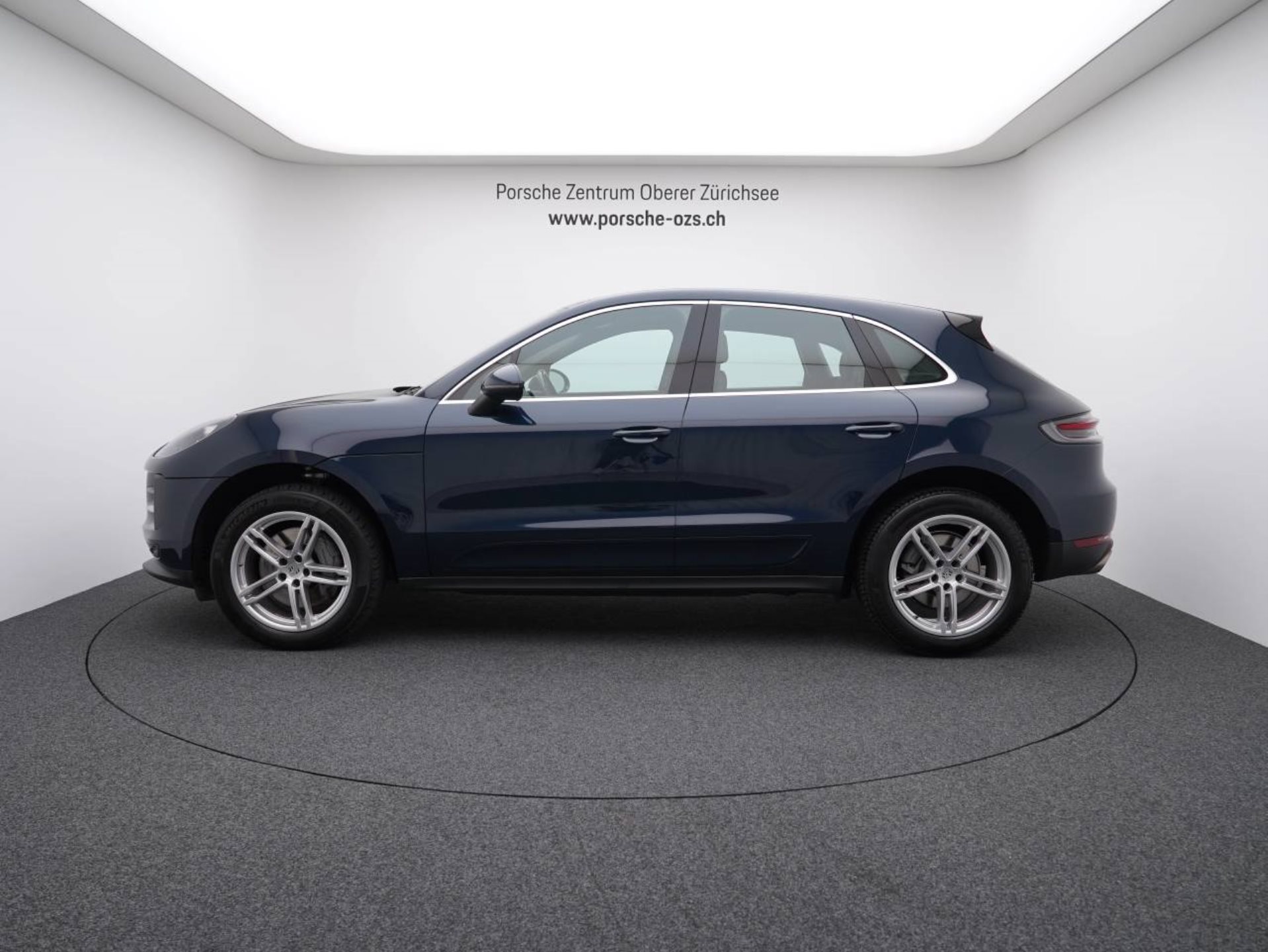 PORSCHE Macan S-showroom-element-1