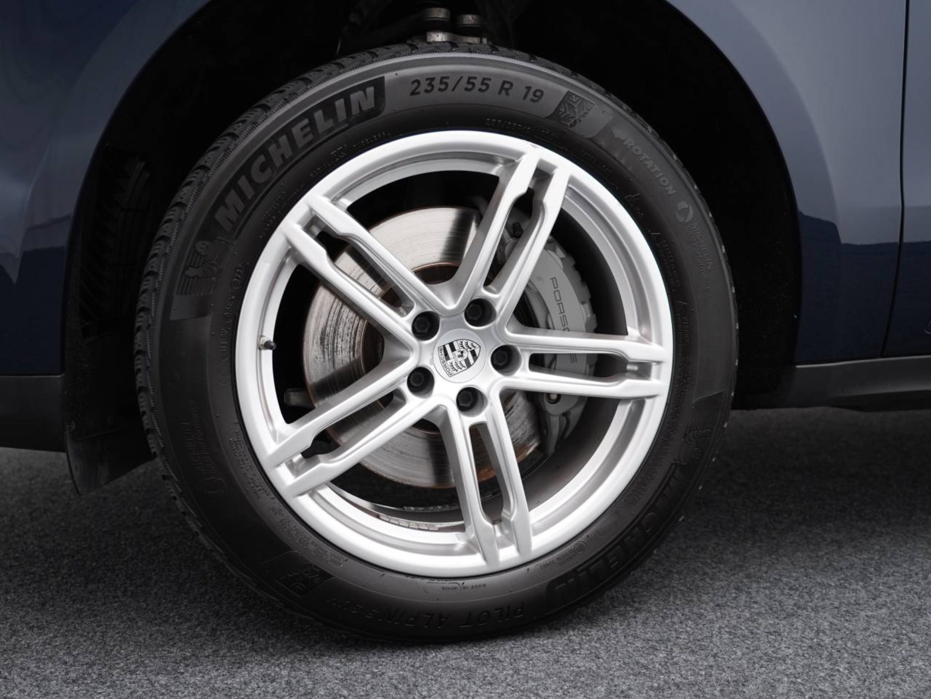 PORSCHE Macan S-image-10