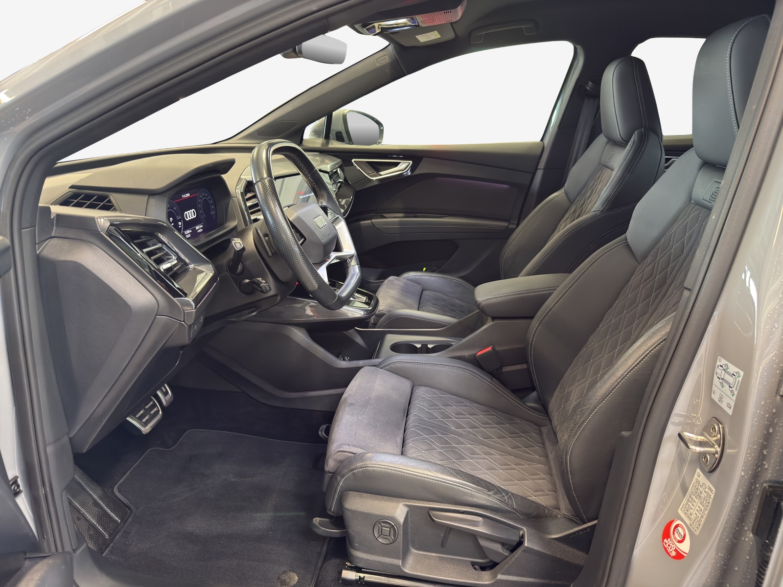 AUDI Q4 Sportback e-tron 40-image-10