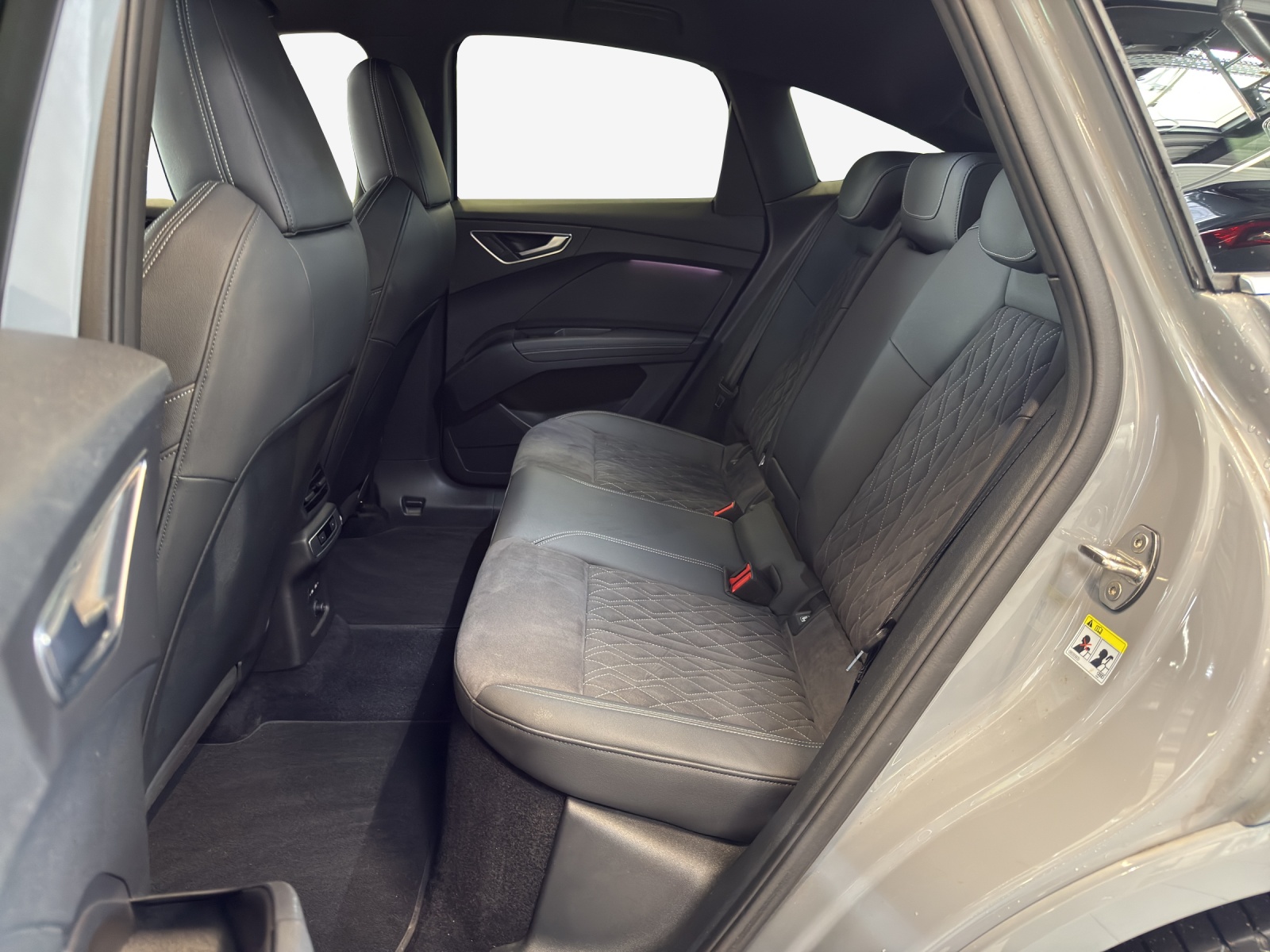 AUDI Q4 Sportback e-tron 40-image-15
