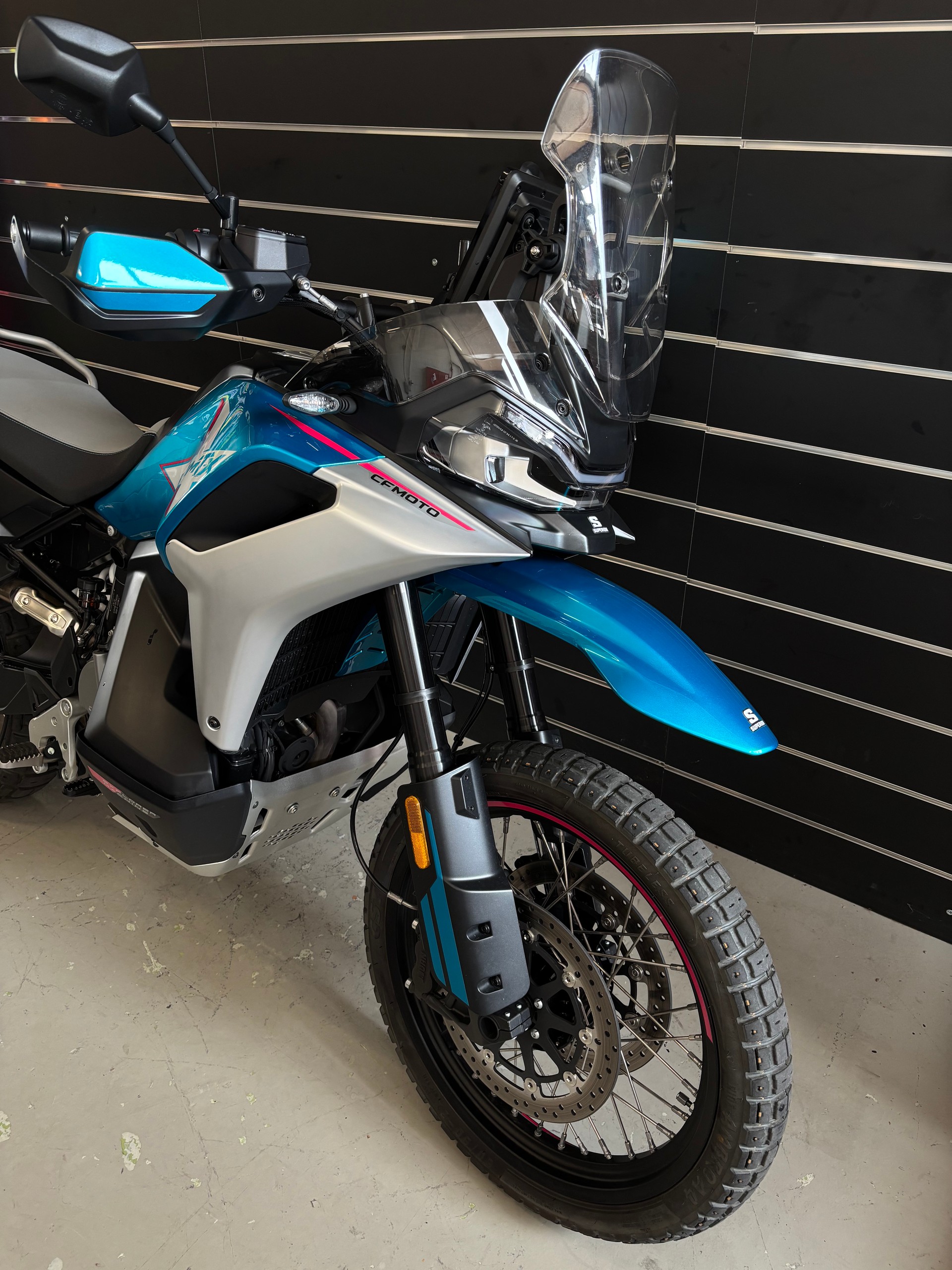 CF MOTO 800MT-X Hoch 870-image-2