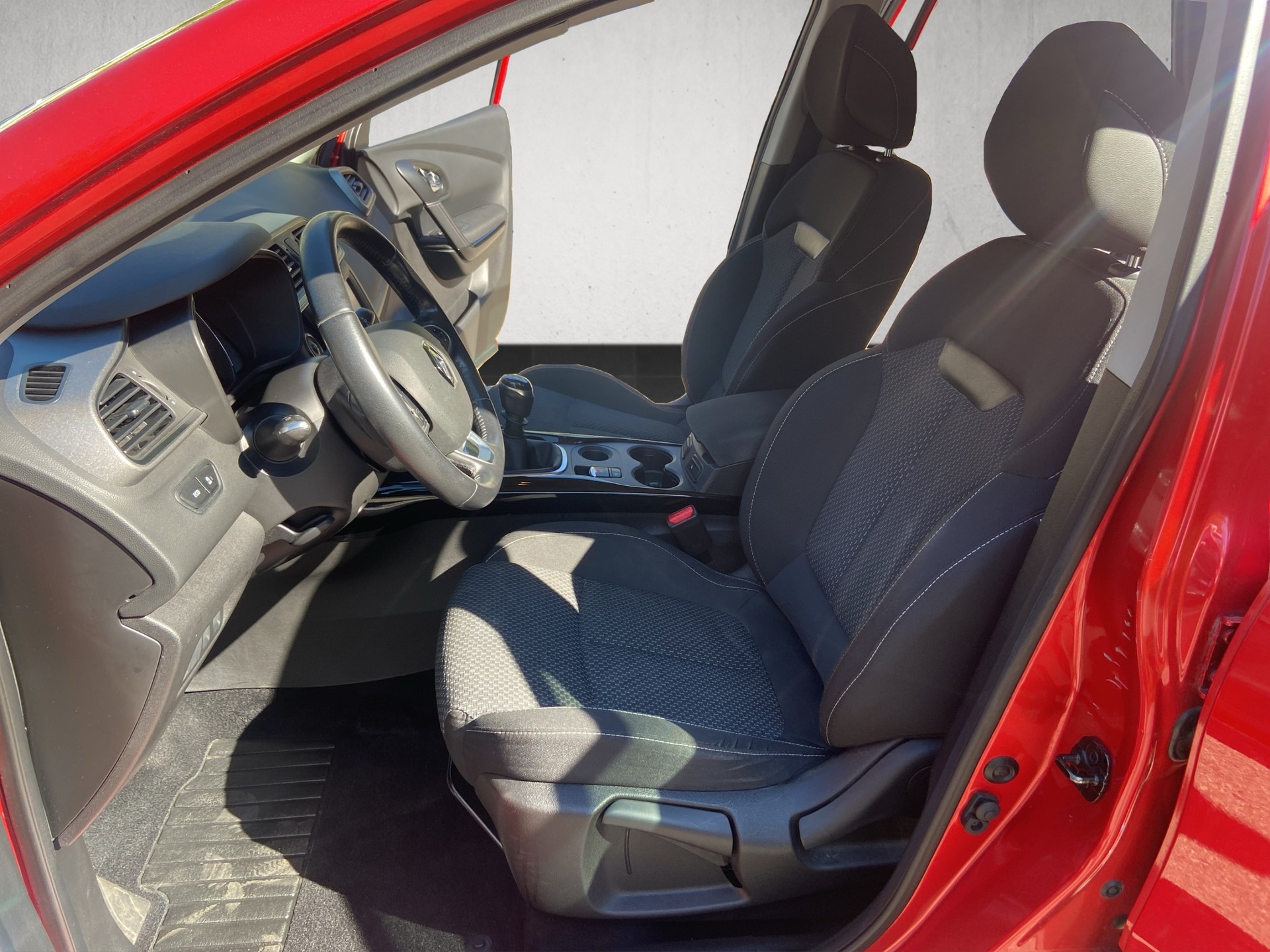 RENAULT Kadjar 1.2 16V Turbo Conquest-image-7