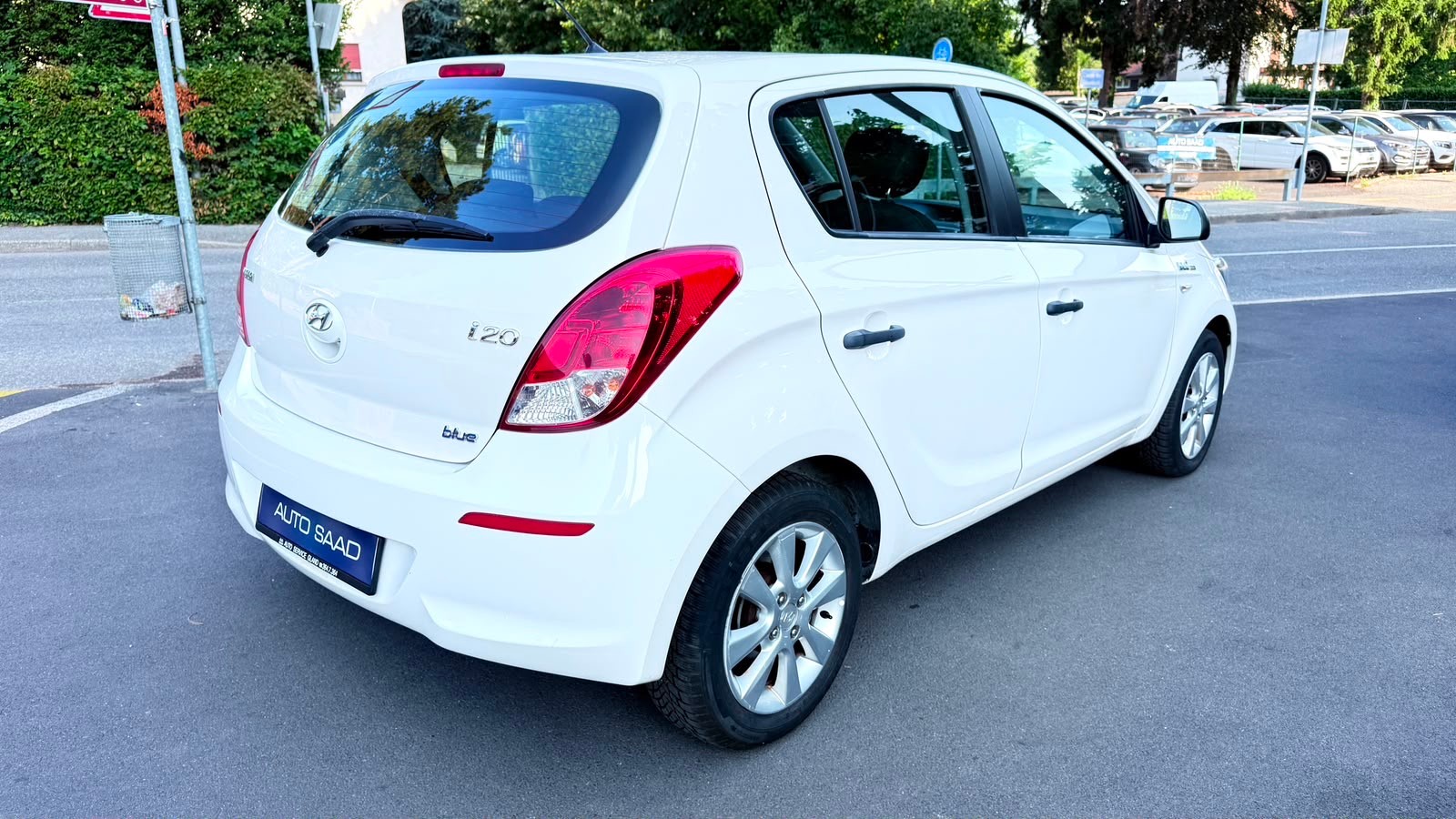 HYUNDAI i20 1.2 Comfort-image-4