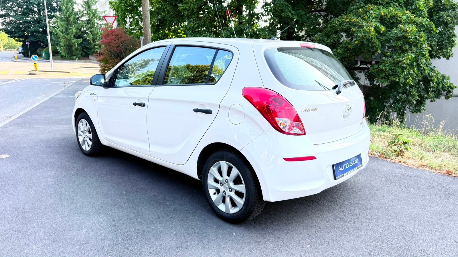 HYUNDAI i20 1.2 Comfort-image-5