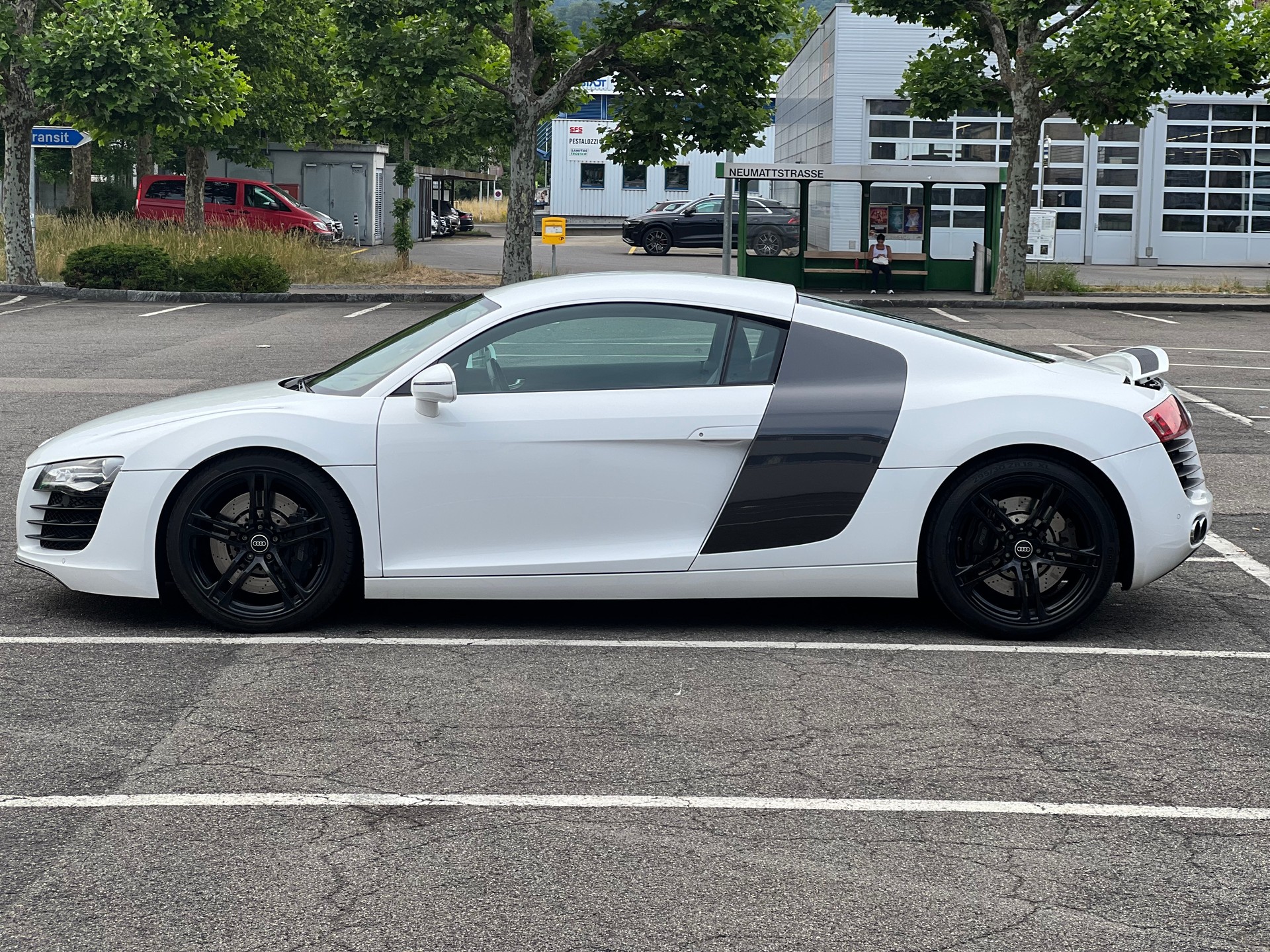 AUDI R8 Coupé 4.2-image-7