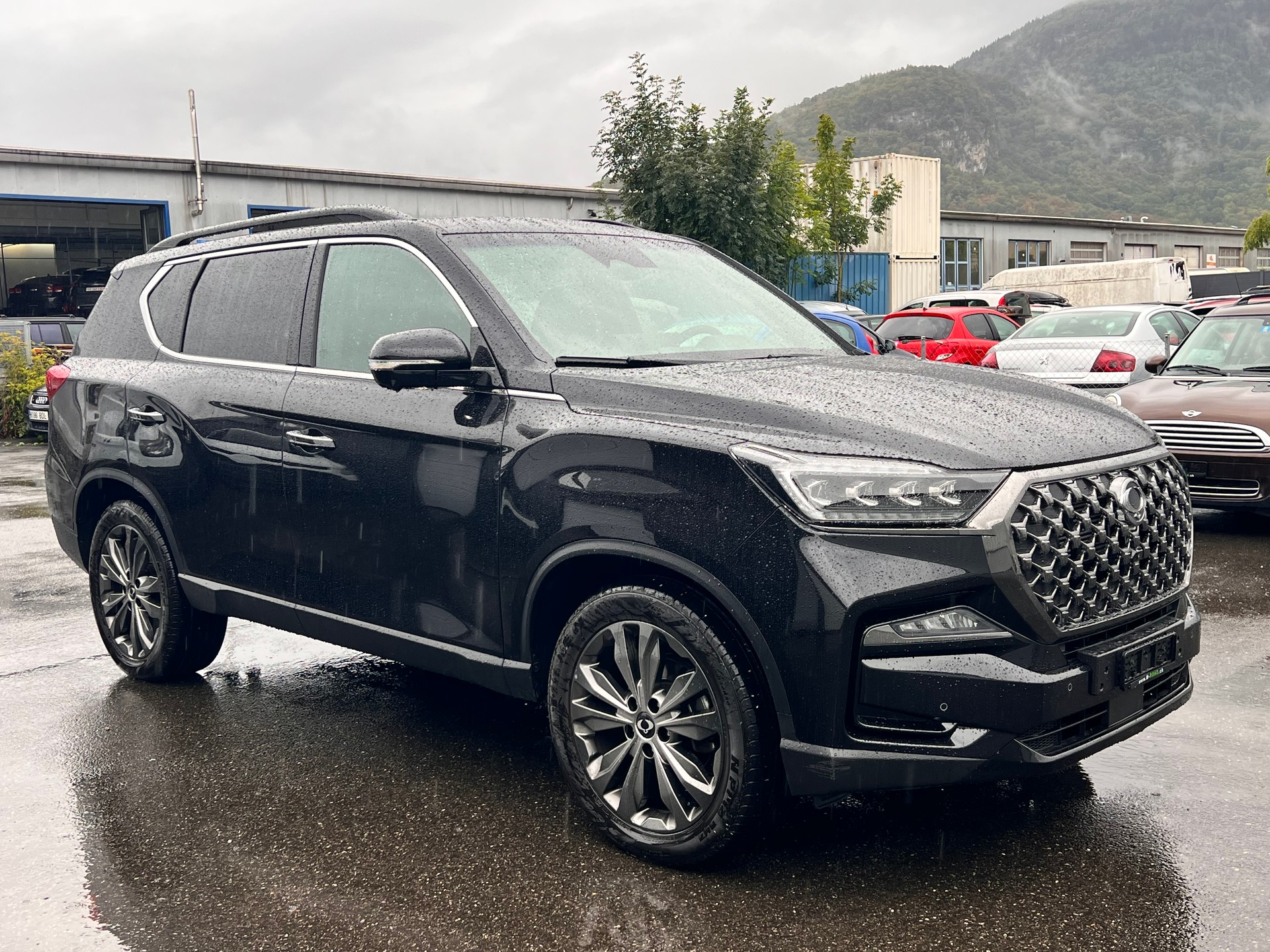 KGM-SsangYong Rexton 2.2 CRDi Blackline 4WD AT-showroom-element-1