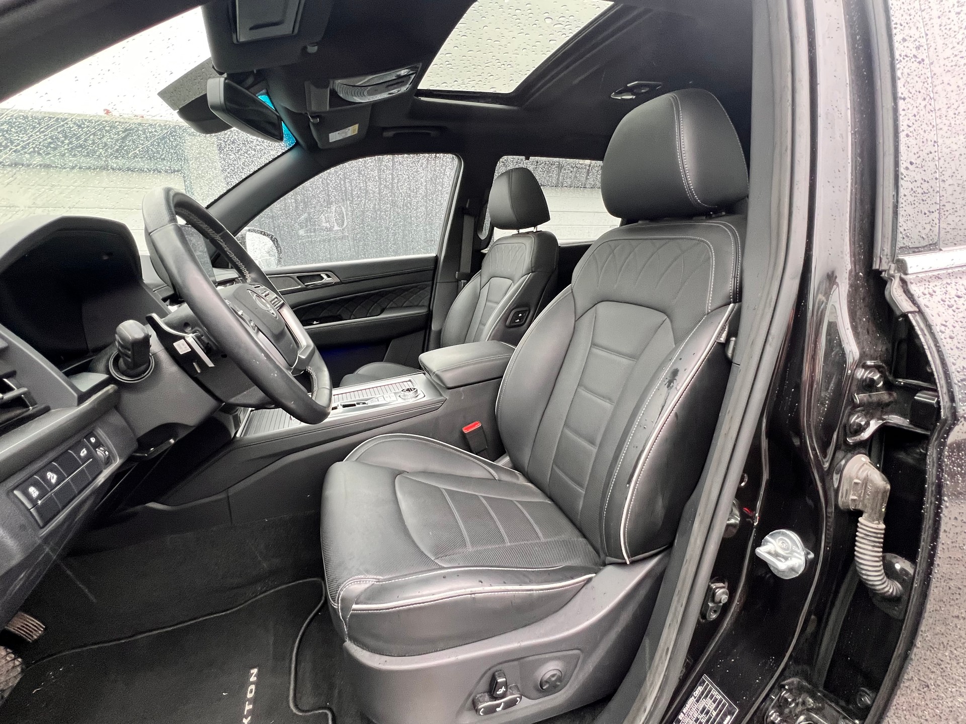 KGM-SsangYong Rexton 2.2 CRDi Blackline 4WD AT-image-4